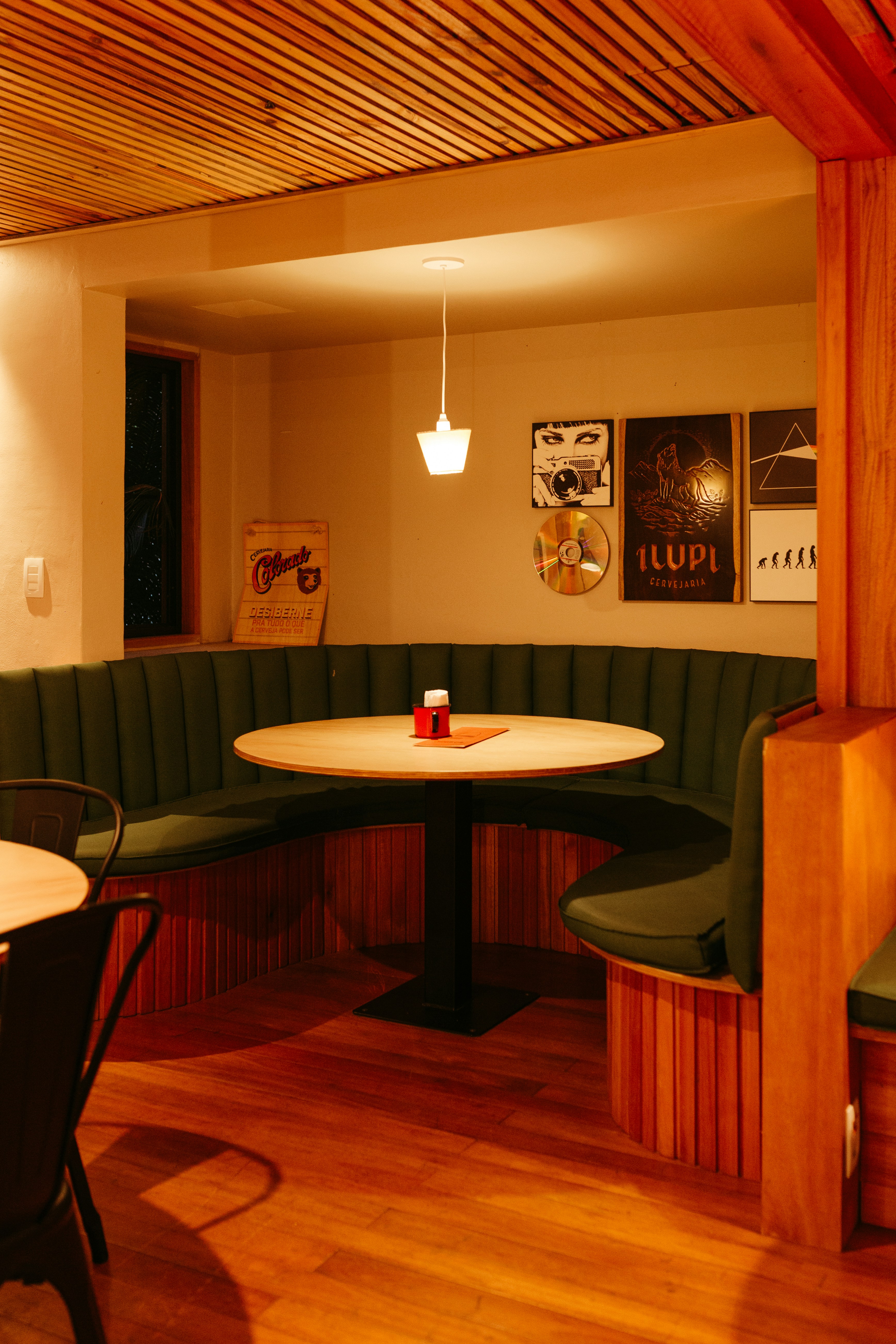 Photo by jonathanborba