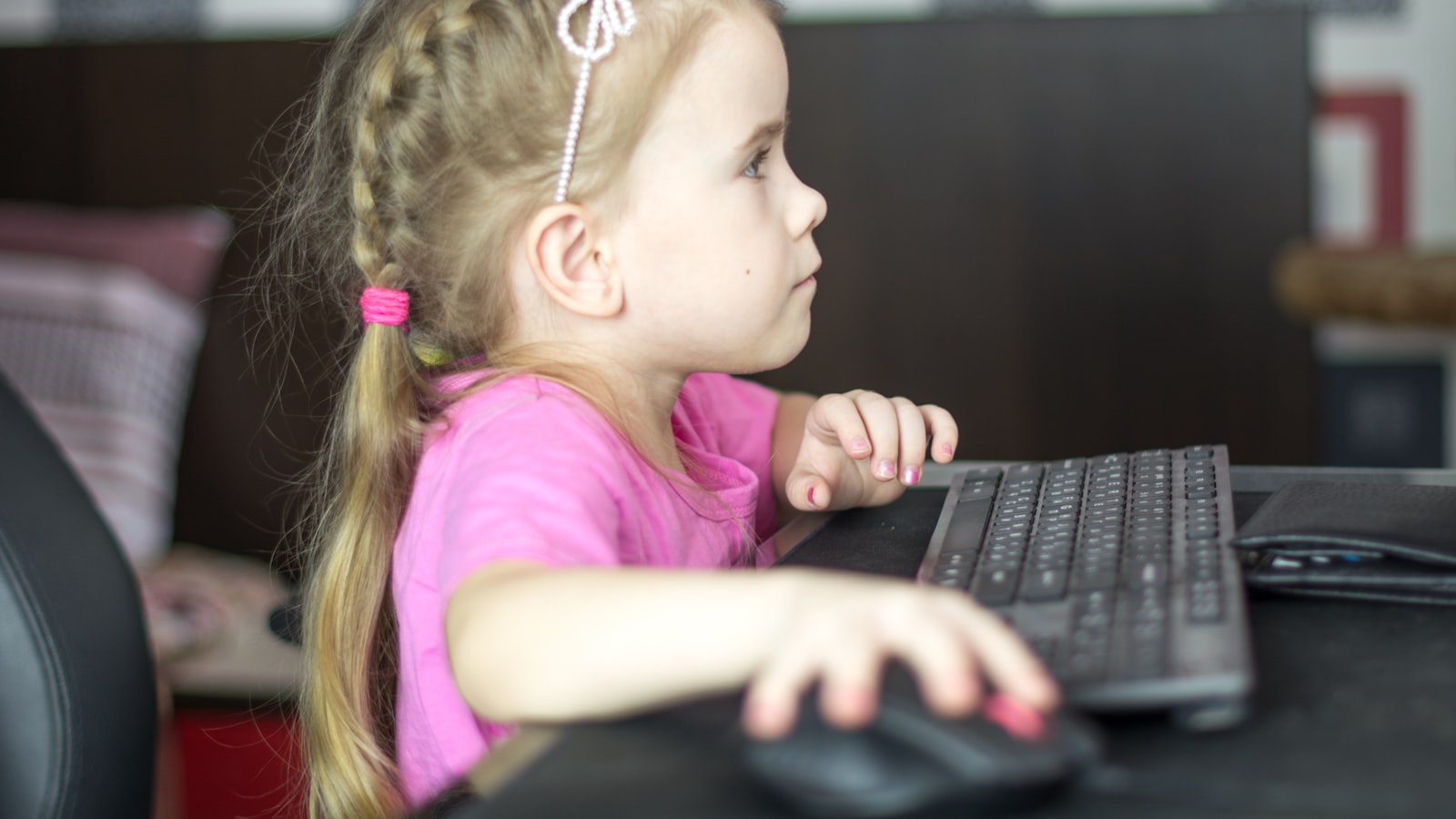 Common Reasons for Lack of Forward or Reverse Movement in Lawn Mowers