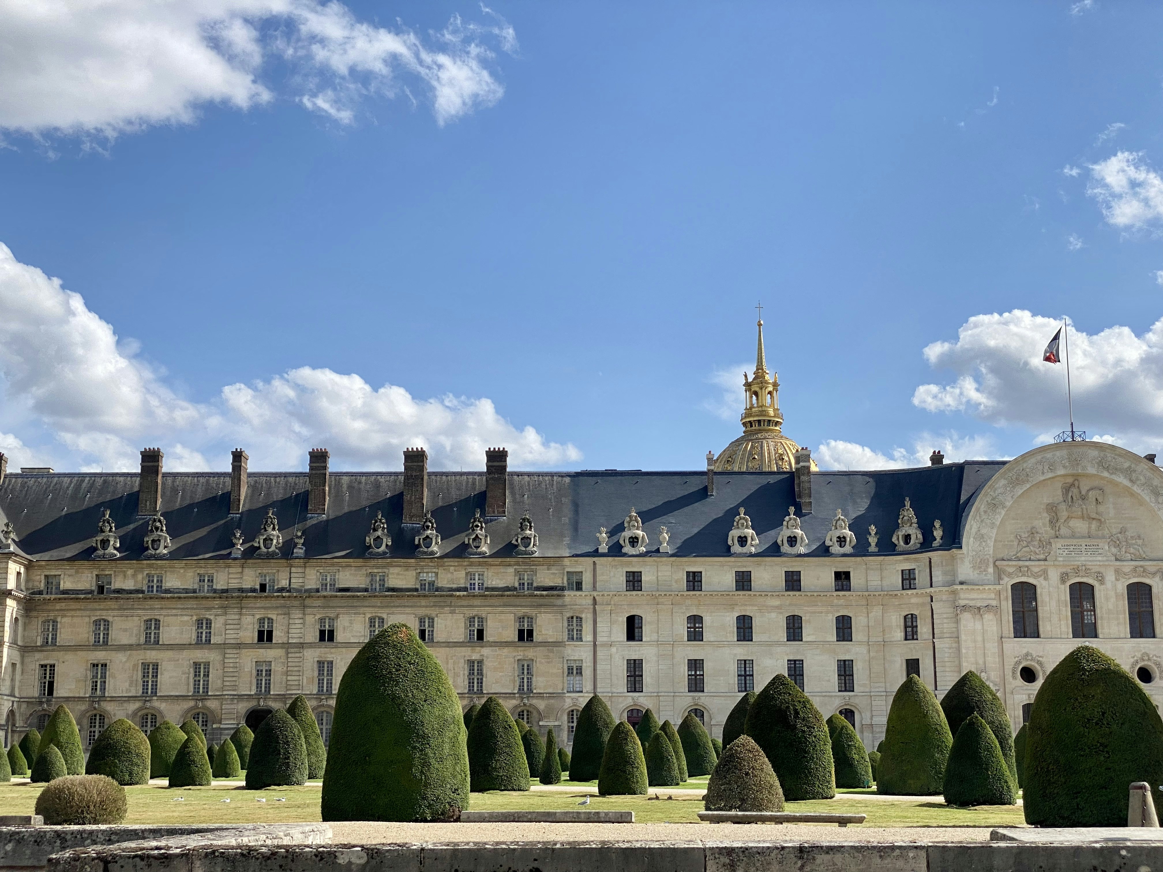 Photo by gonzaloleonjasin