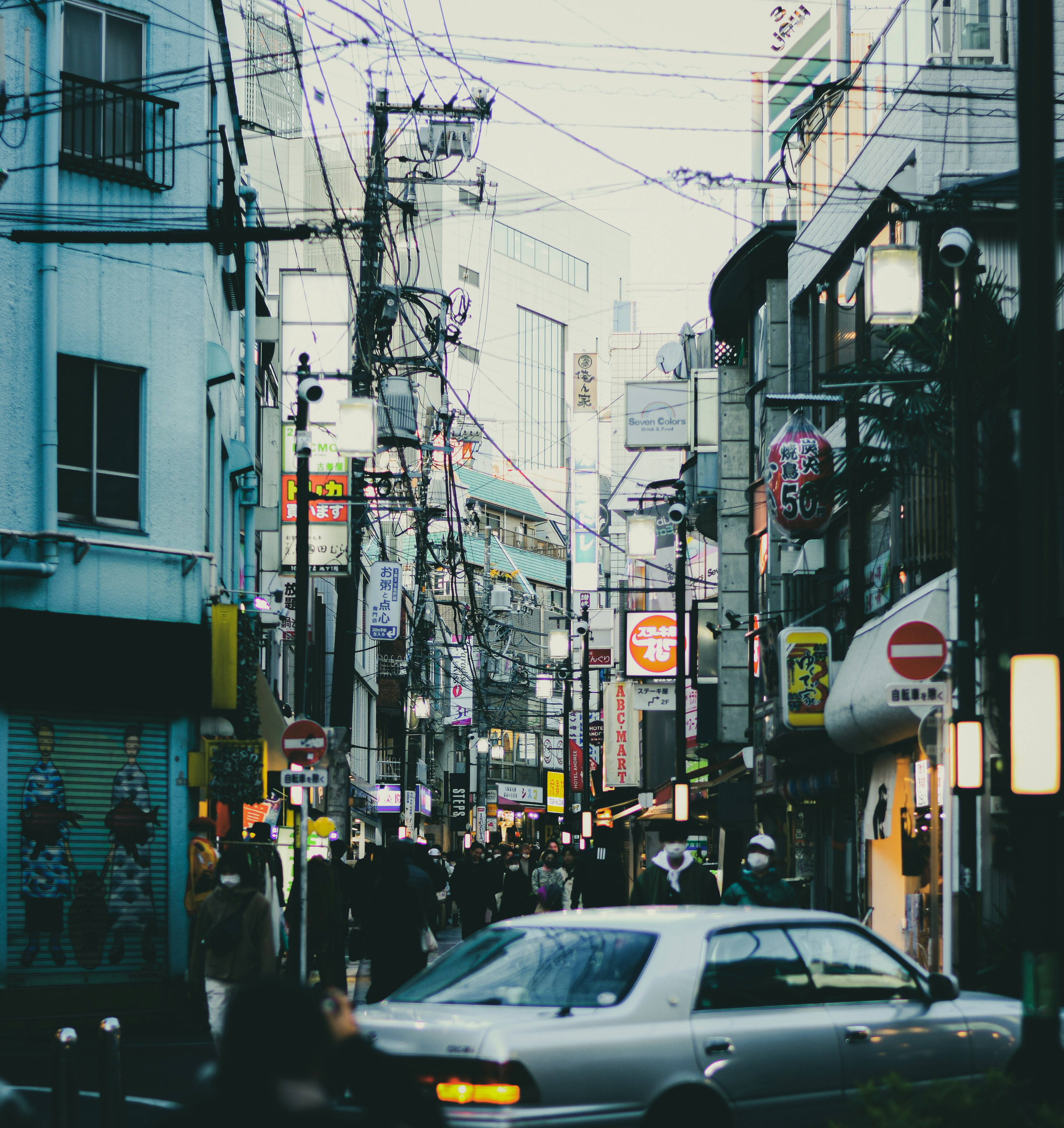 Photo by scottelkins