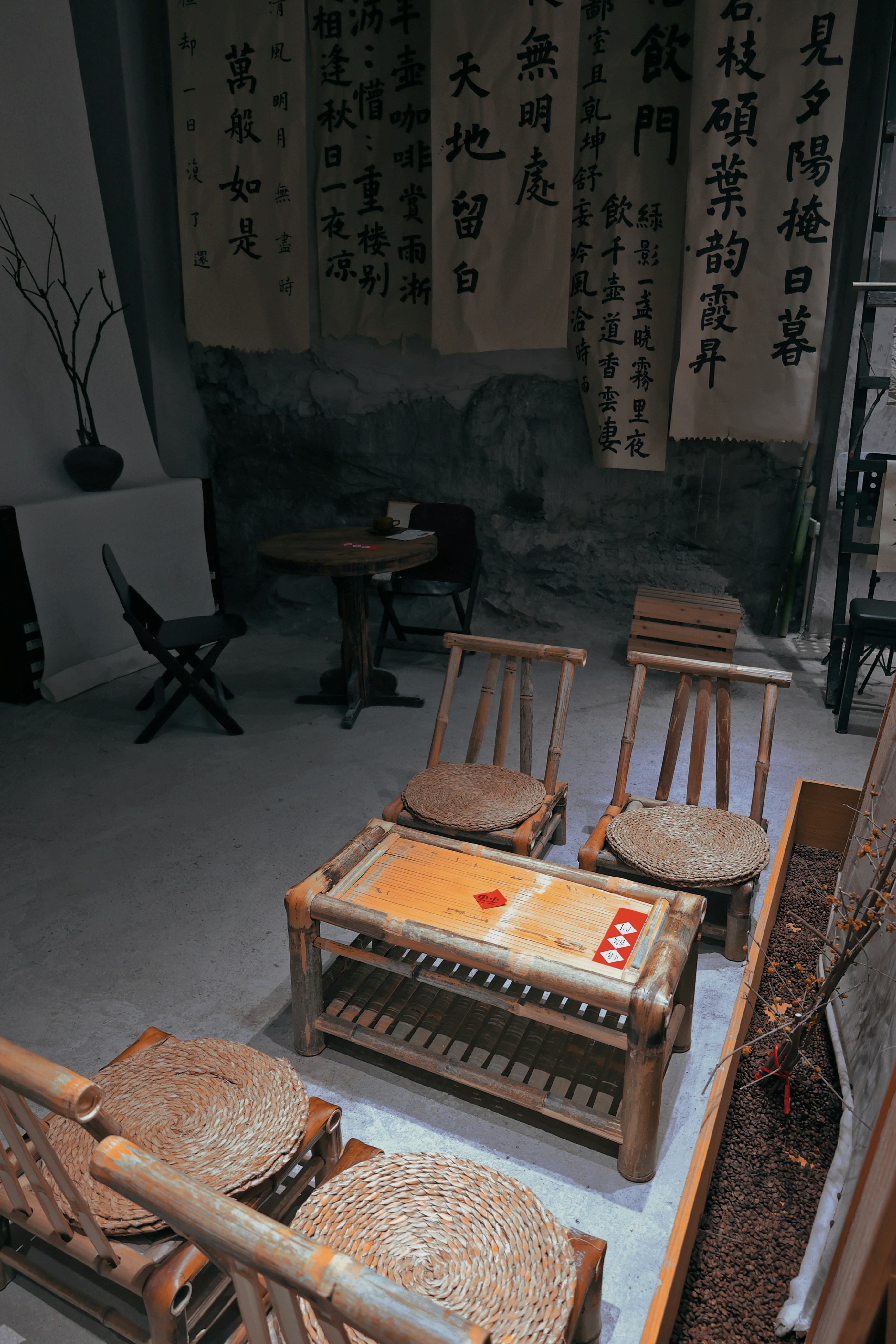 calming craft room, wallpaper, Crafts for Autistic Adults: Creative Outlets & Benefits 4