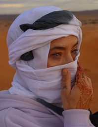 مستكشف العقلية تمكين الوعي من خلال اللغة