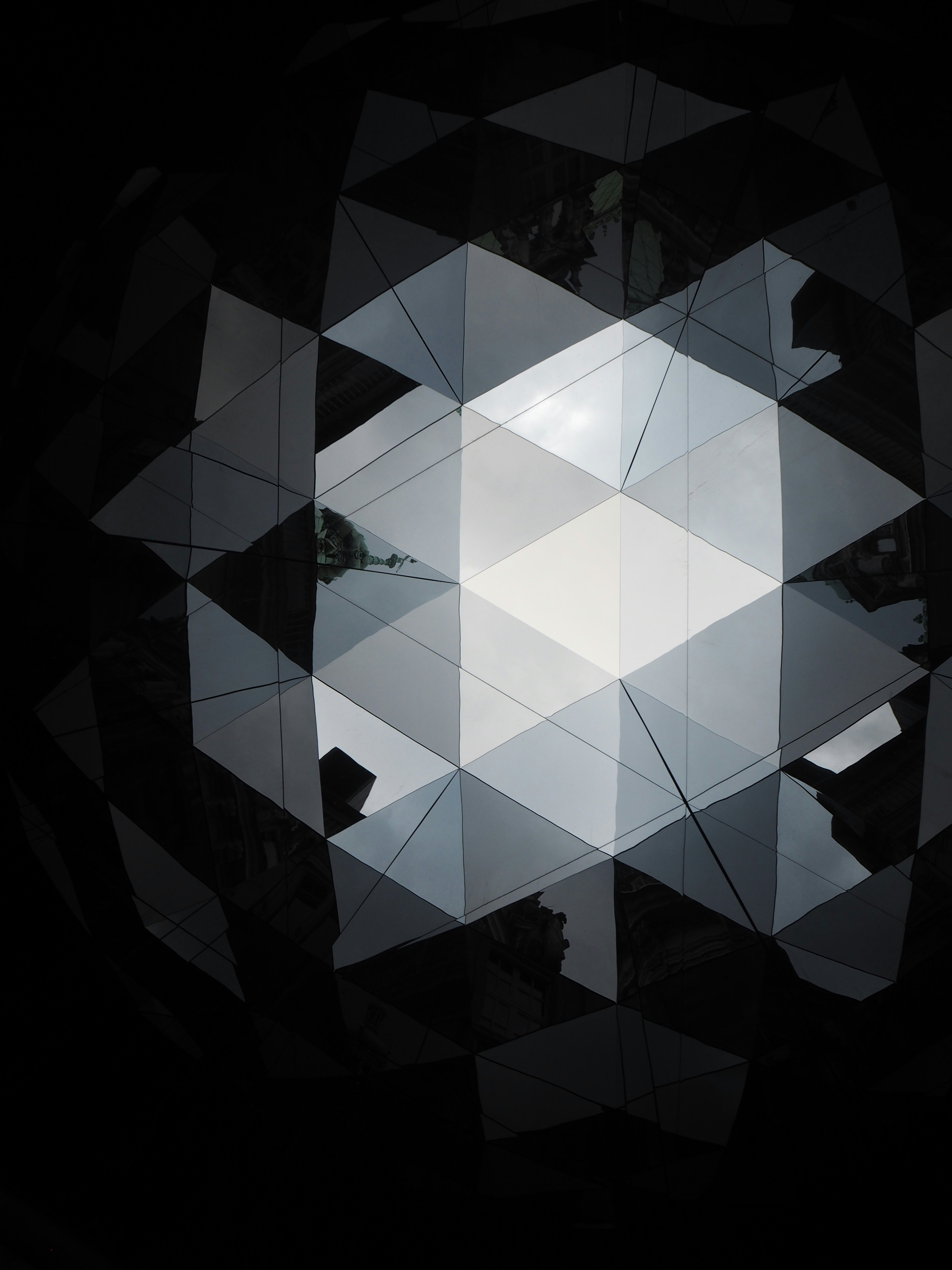 Photo by behnazyosofi