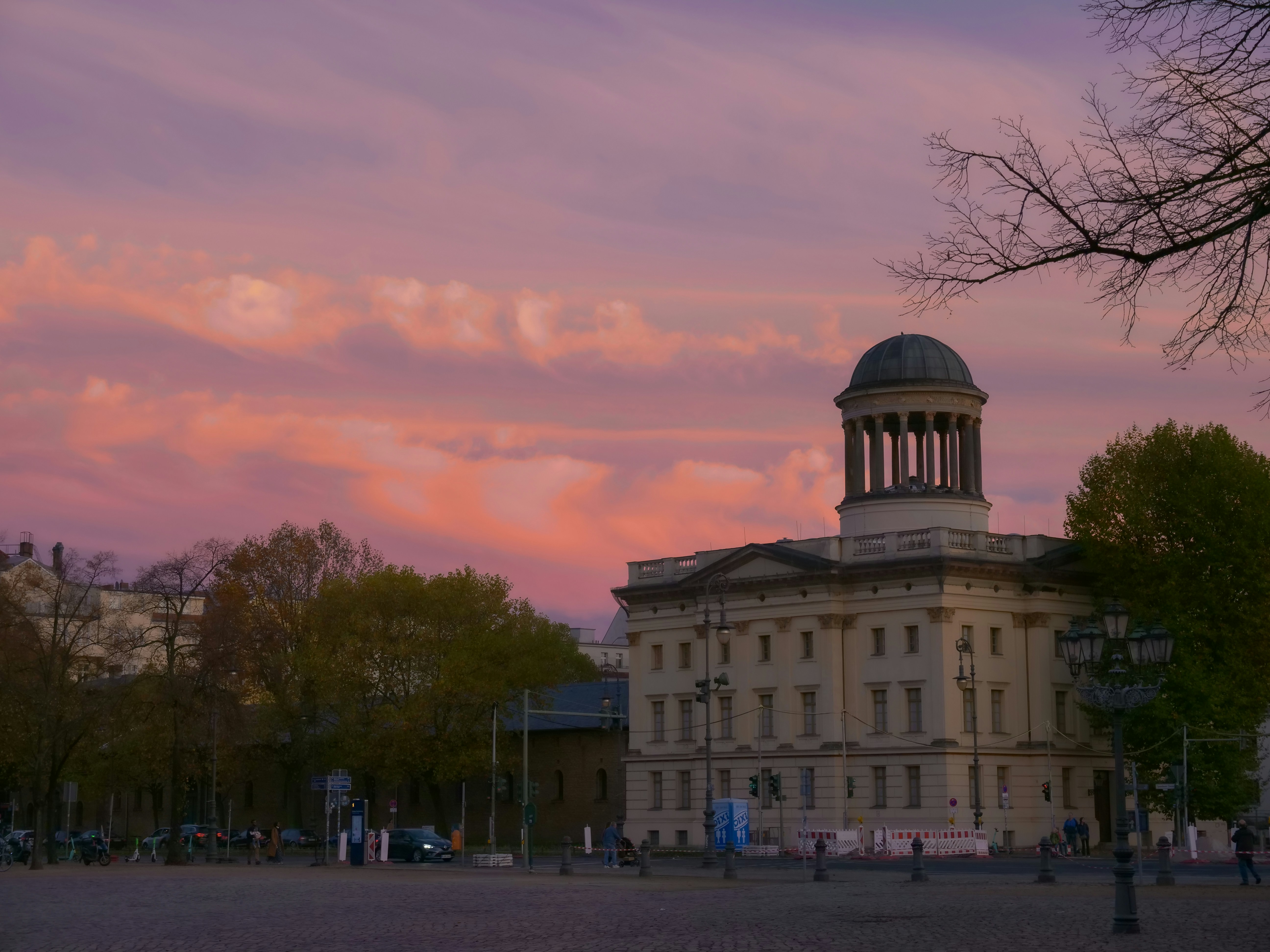 a large building with a dome on top of it