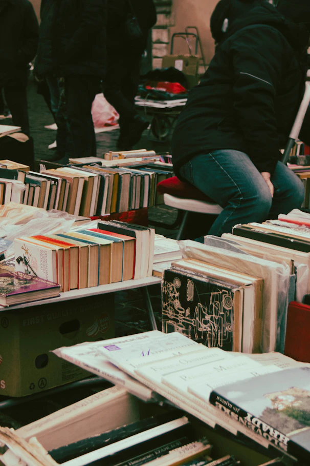 a bunch of books that are on a table