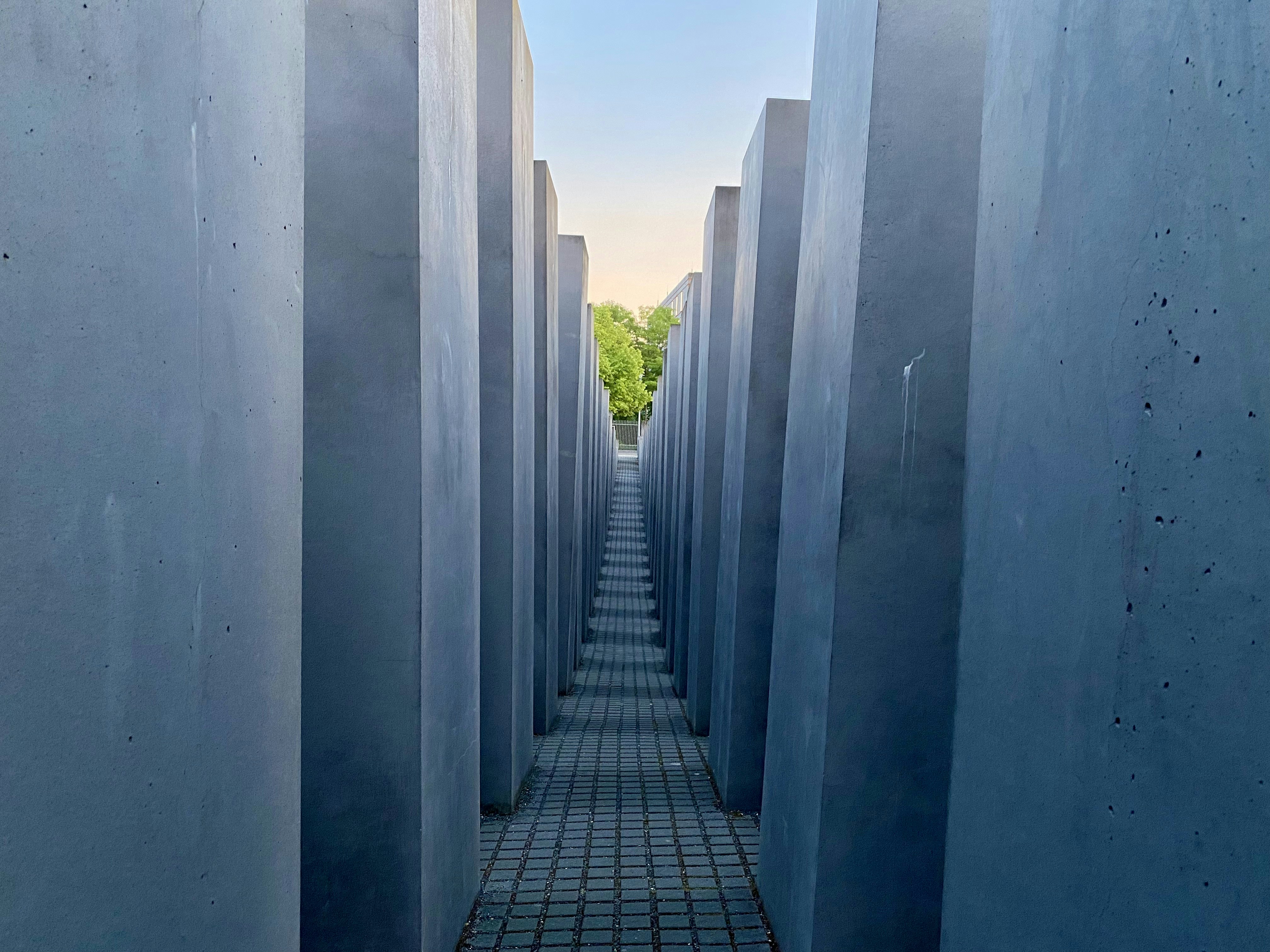 Photo by gonzaloleonjasin