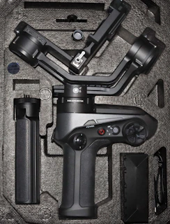 Landing gear and gimbal parts neatly packed together in protective foam.