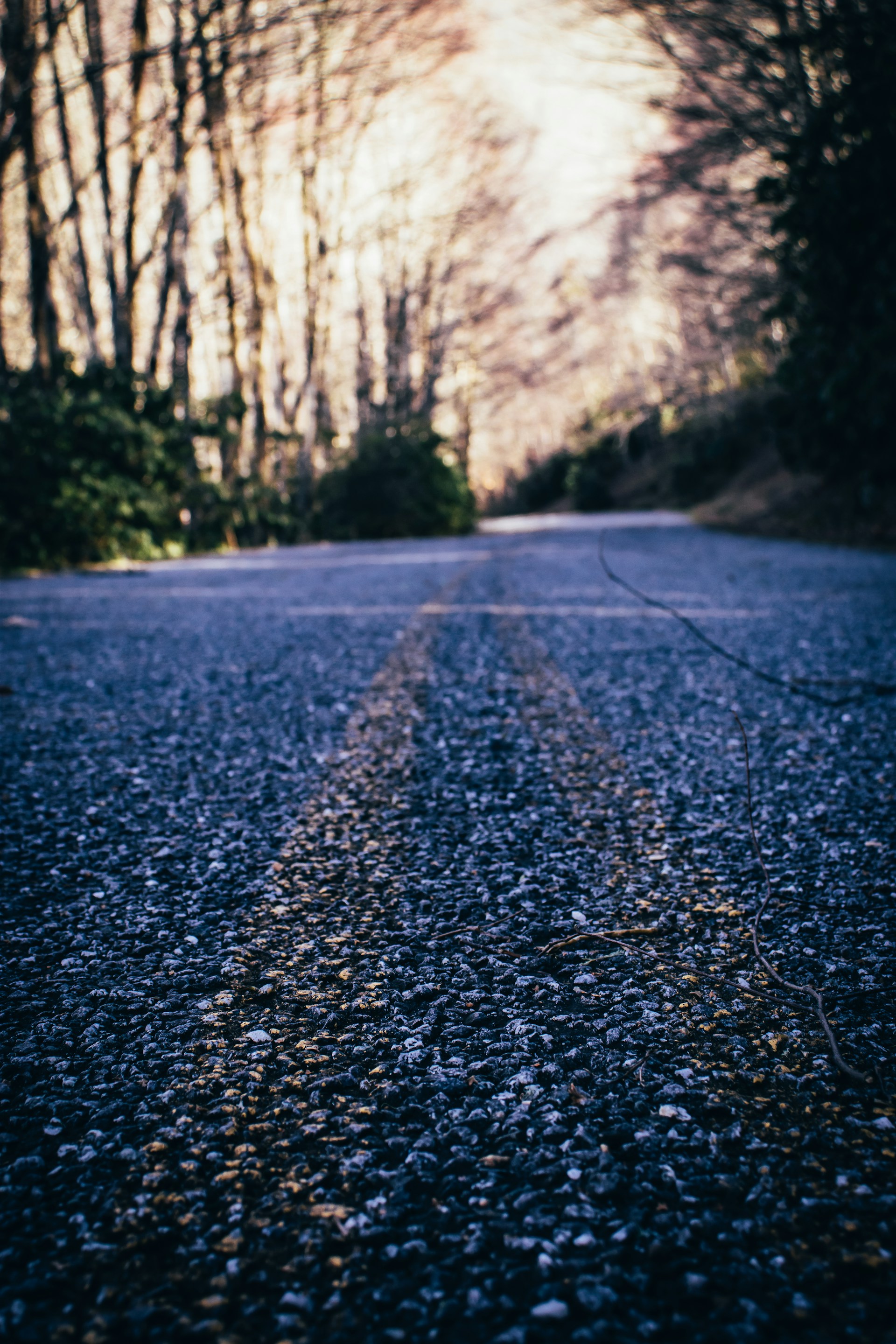 an empty road with no cars on it
