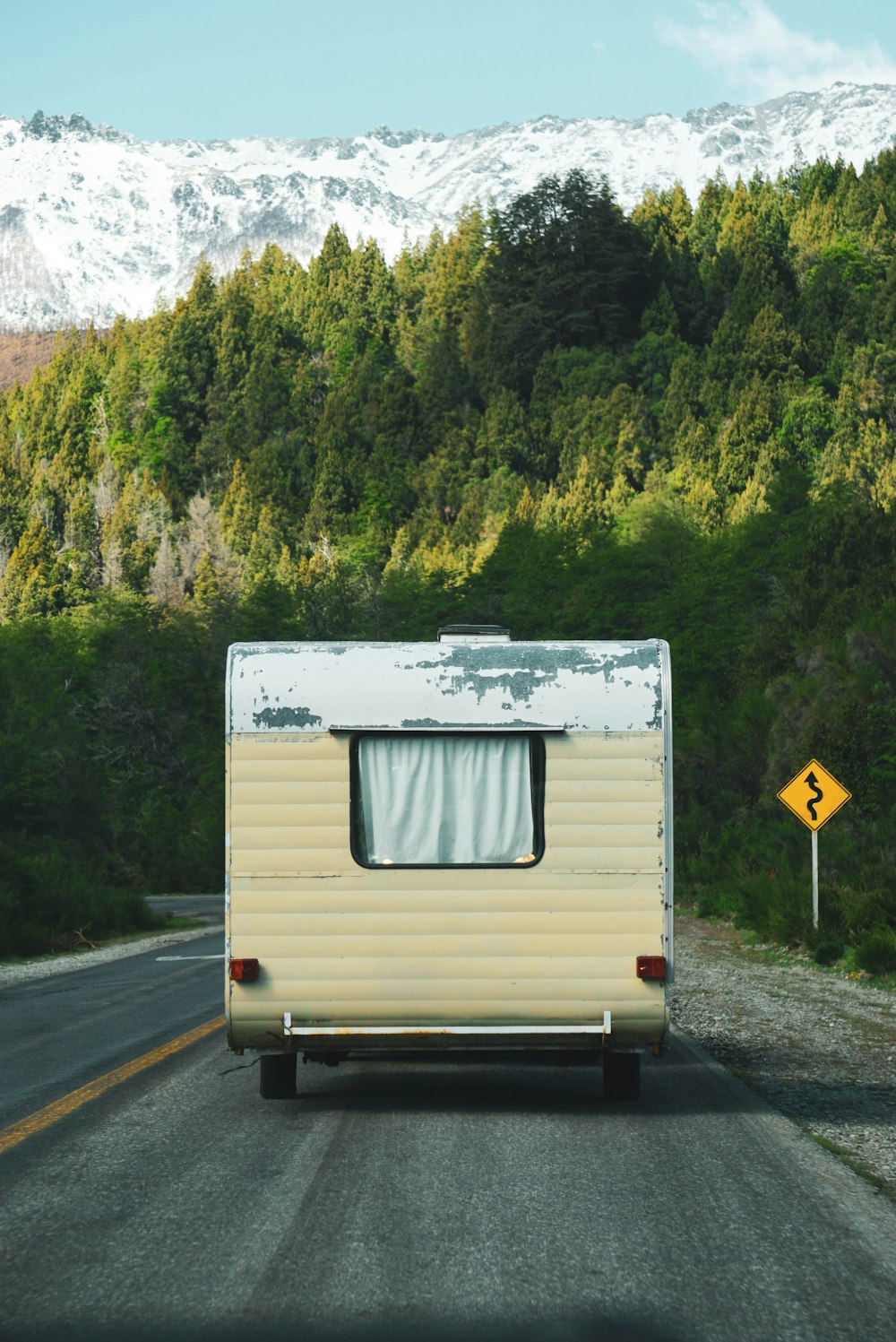 a trailer is parked on the side of the road