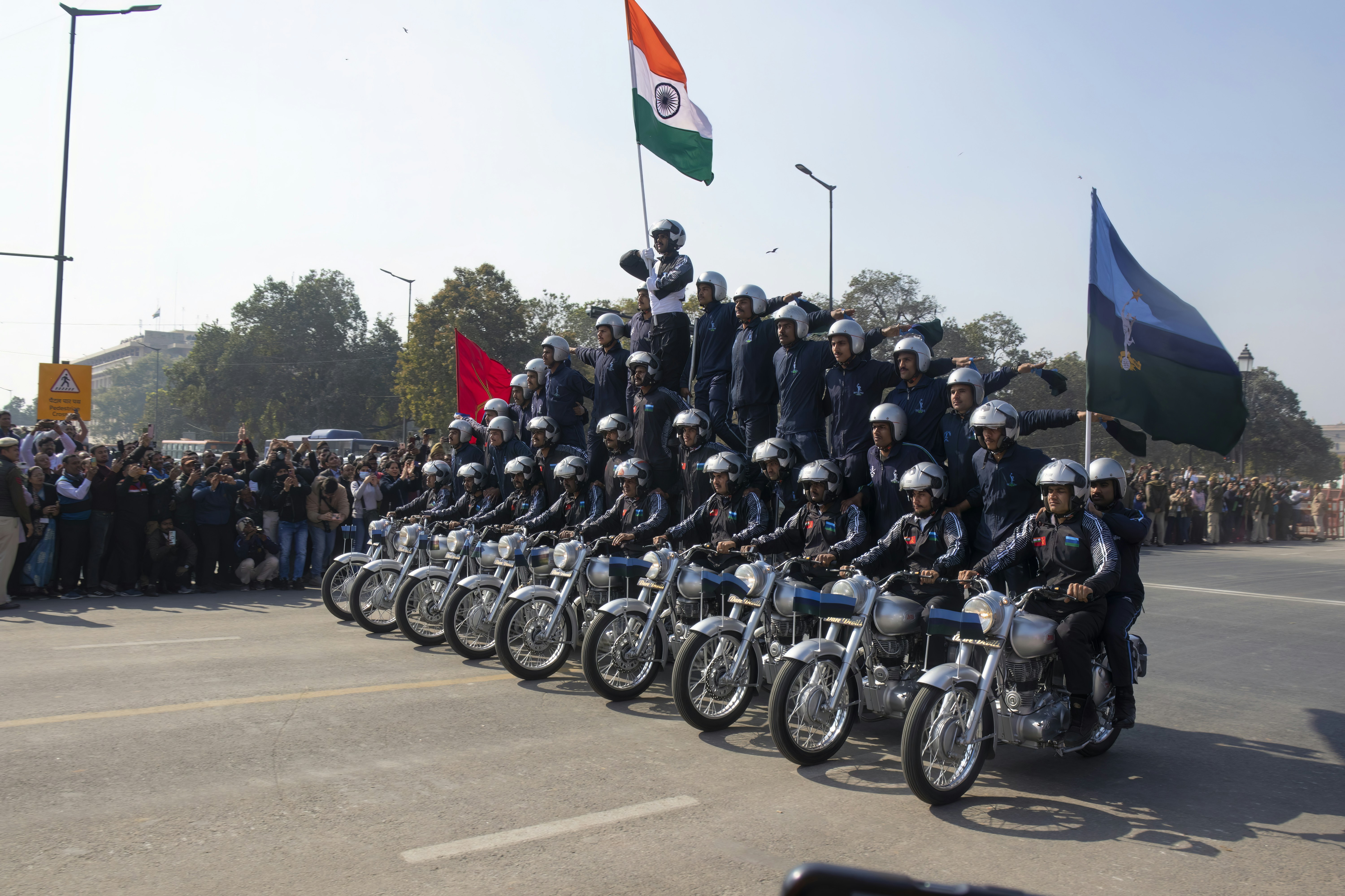 인도공산당 무장해제 소동과 카가르 작전 게시물 이미지