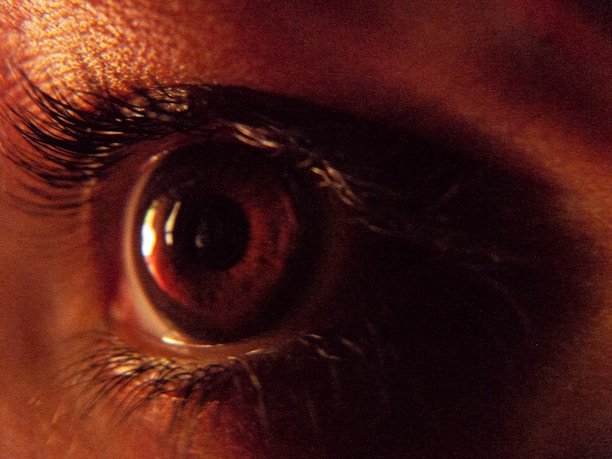 Close-up of a patient’s eyes showing sharp focus and clarity post-lasik procedure.