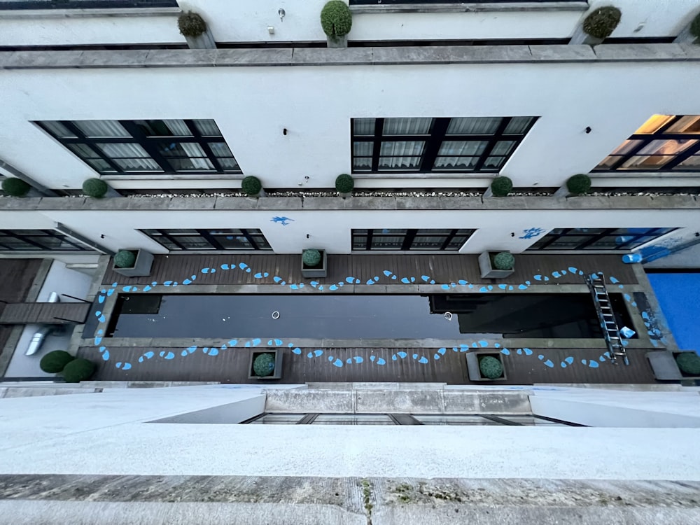 a building with a lot of windows and a skylight