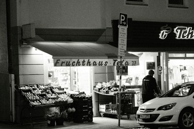 Photo 1674764312271 626aa67c04d4?q=85&w=400&h=450&fit=crop