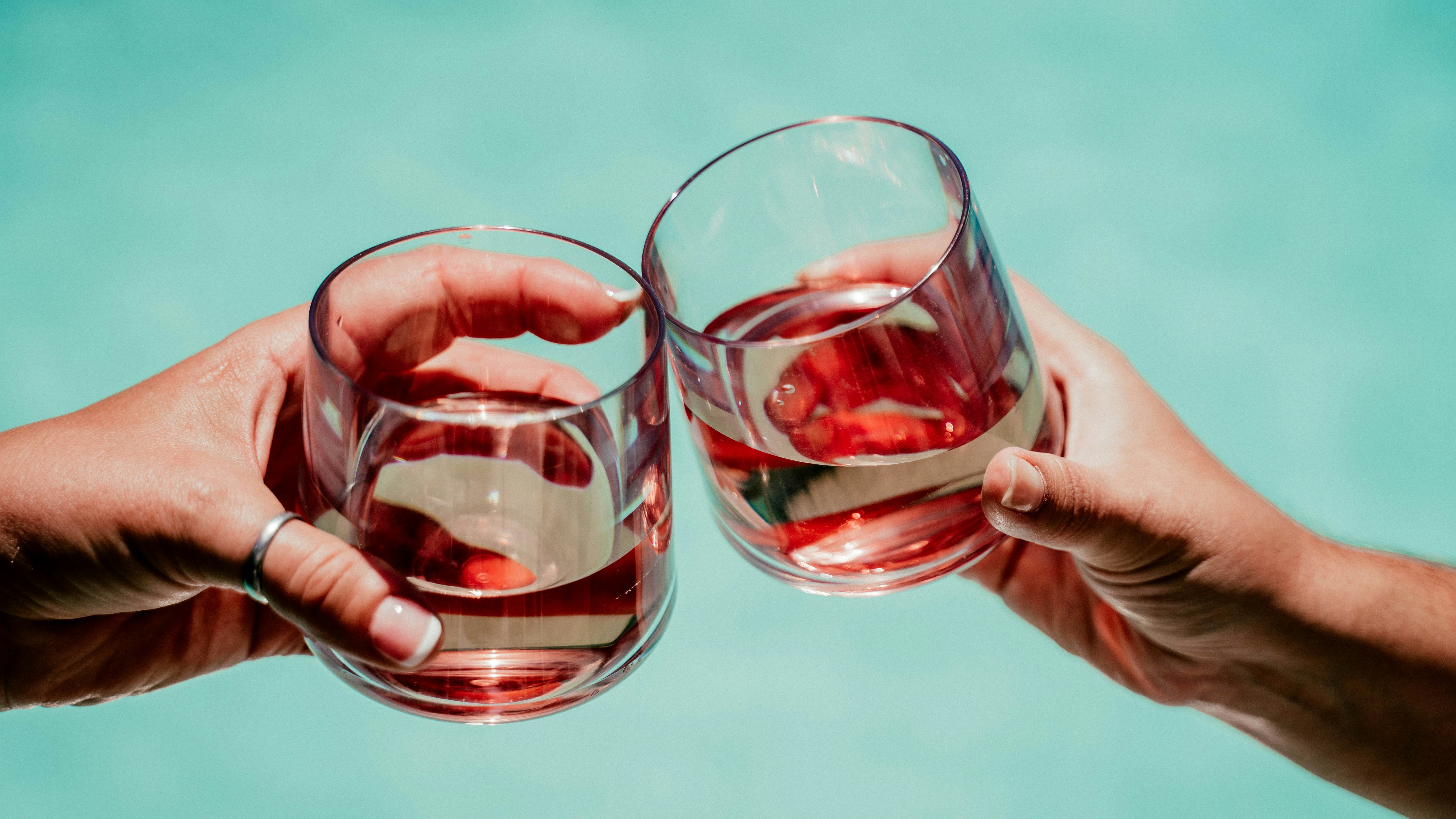 10 Wine Festival Tips for Staying Hydrated