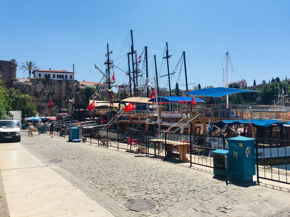 a group of boats that are sitting in the water