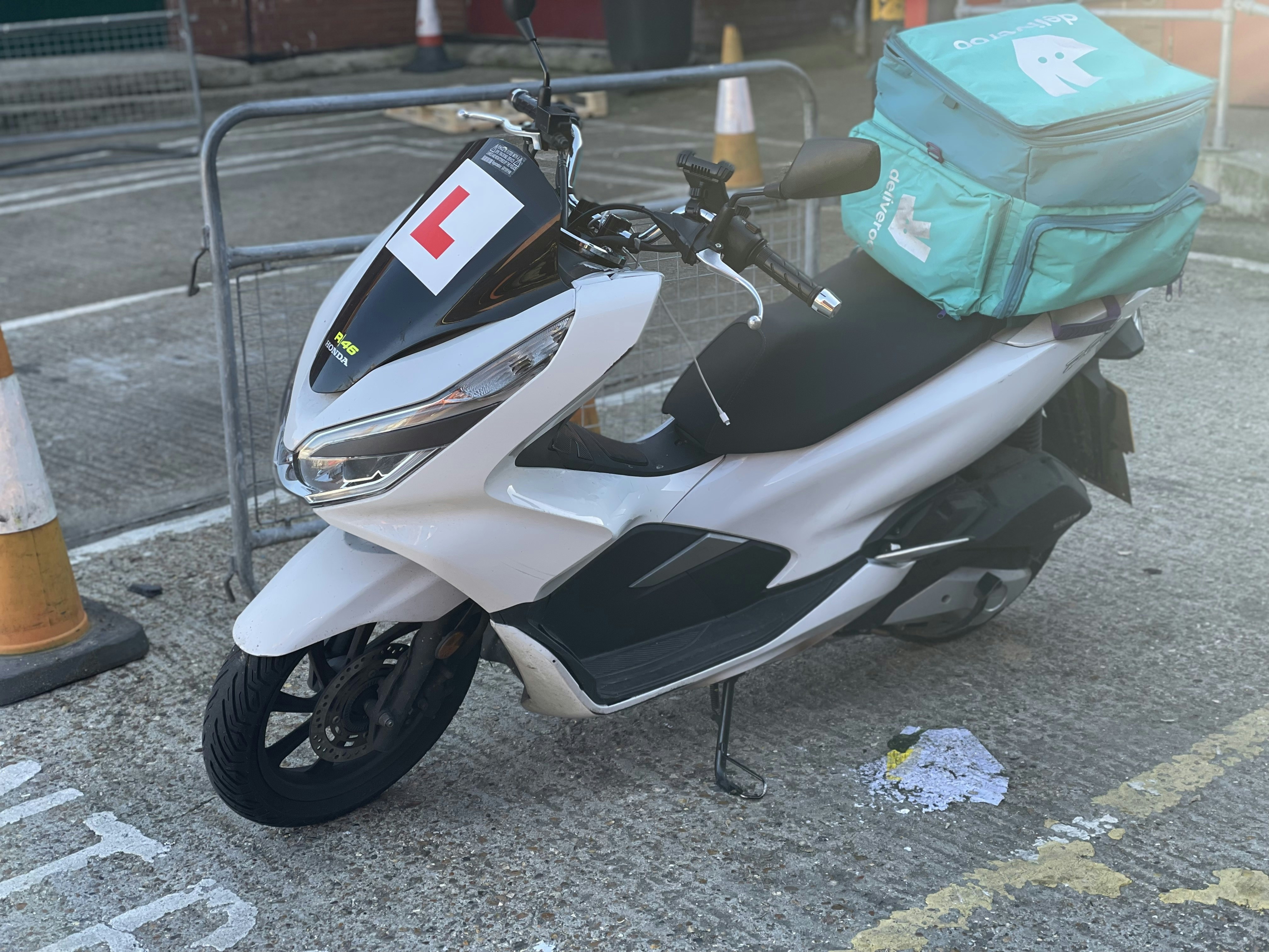 Honda Dio 125 scooter card visual placeholder