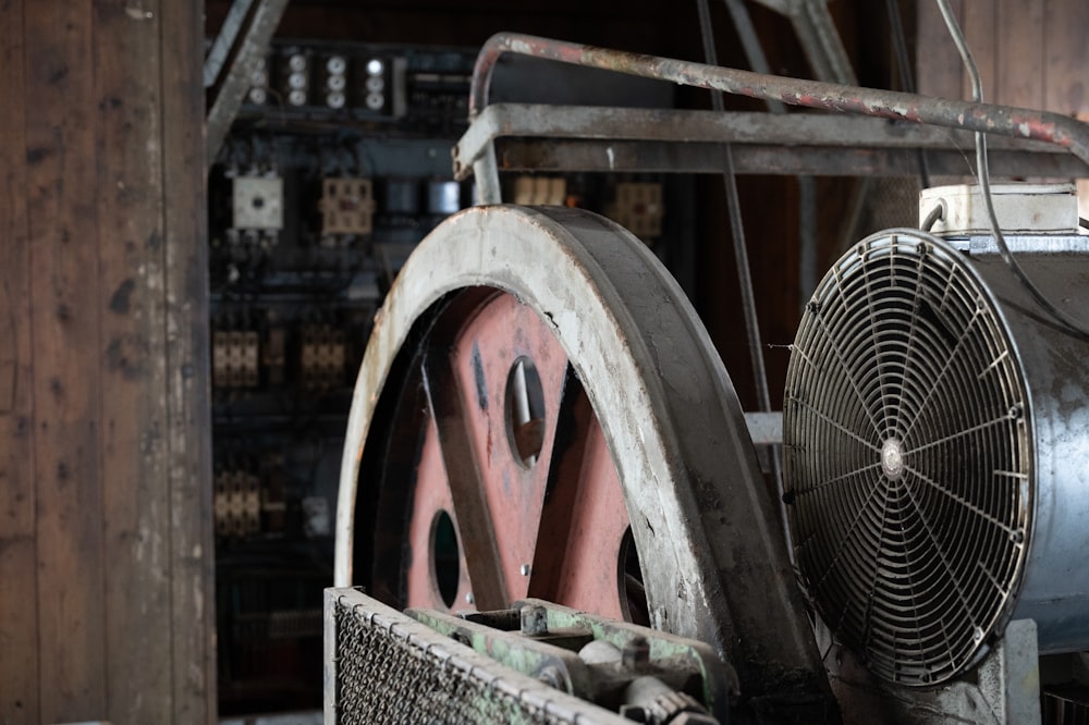 a machine that has a fan on top of it