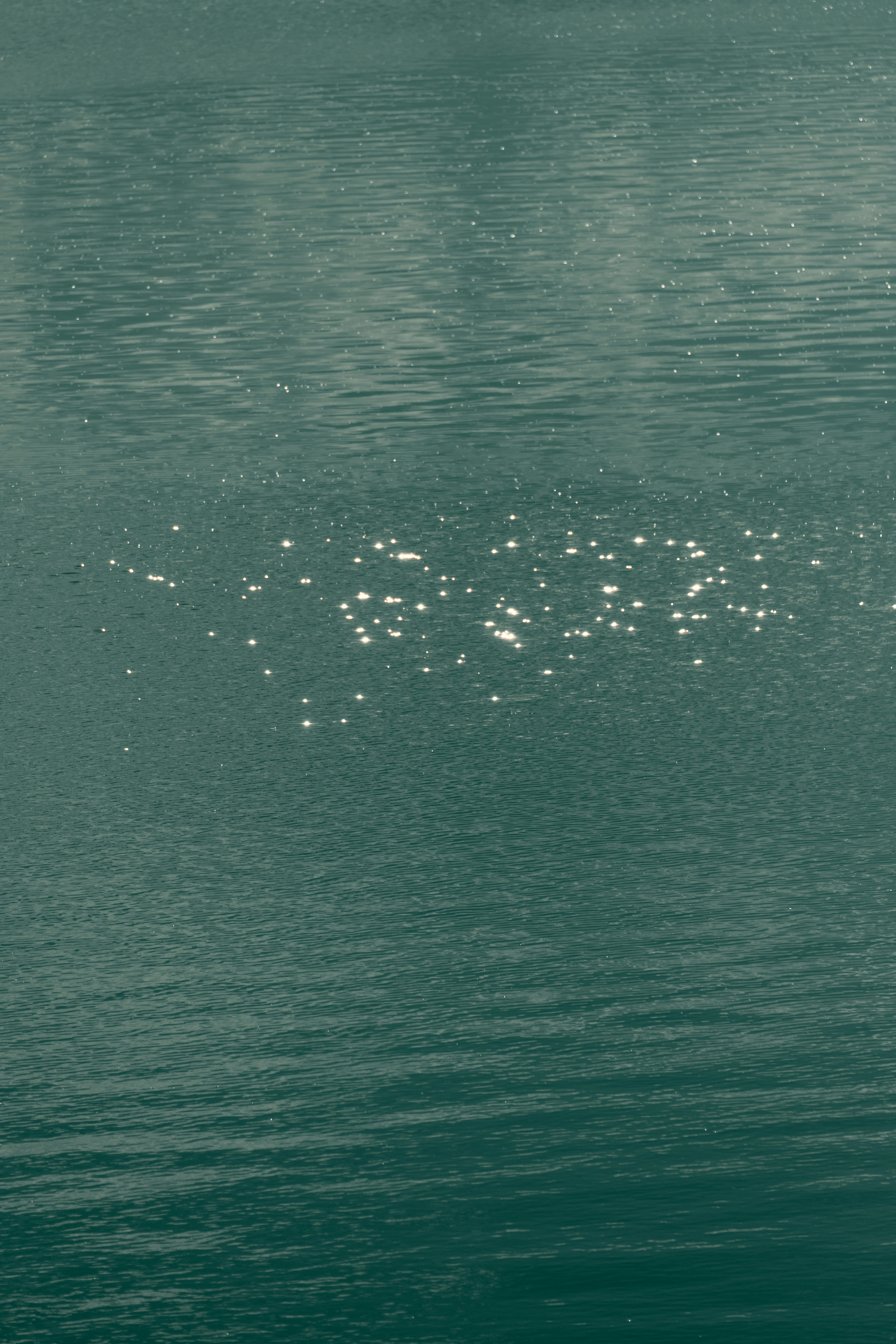 a large body of water filled with lots of water