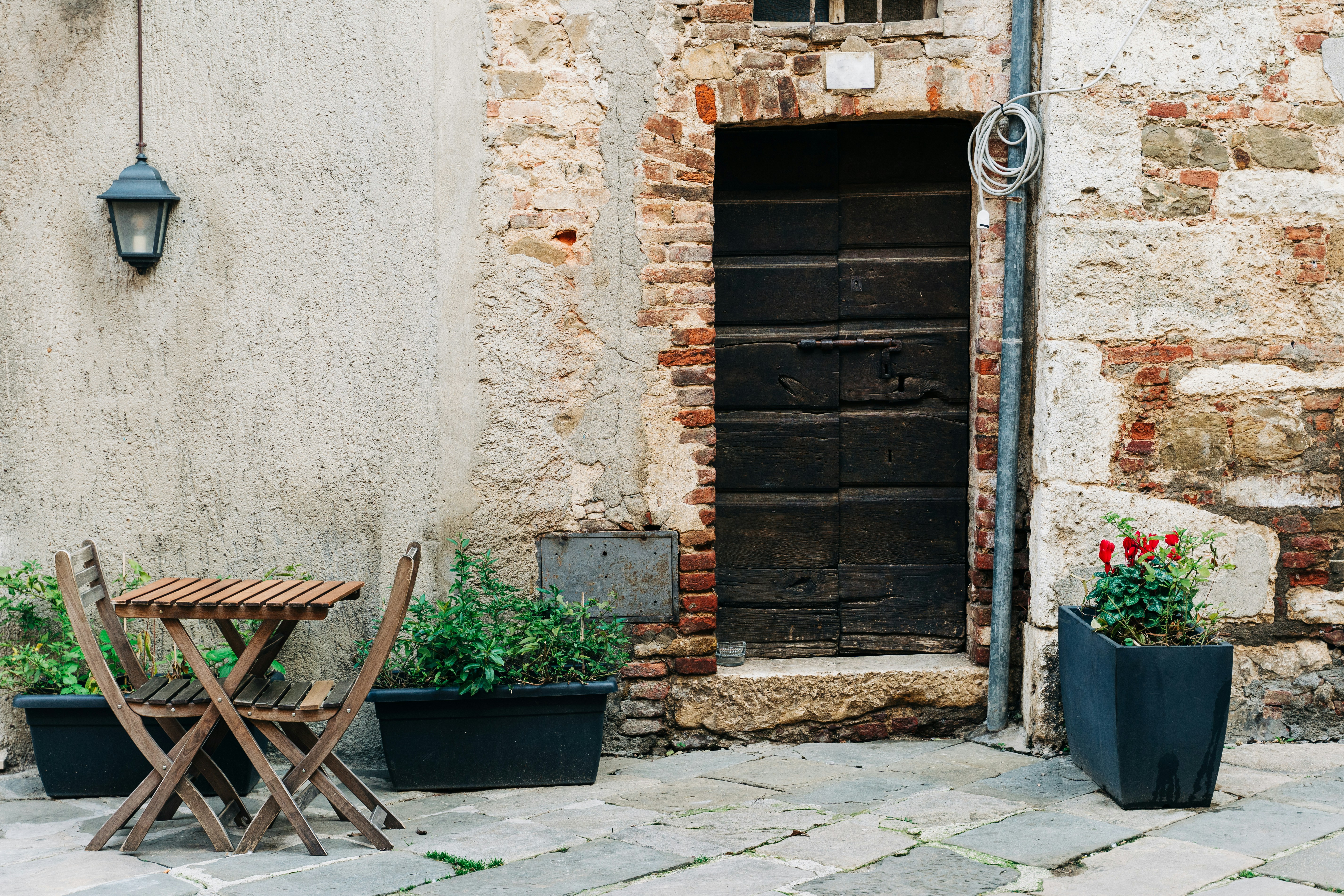 Photo by gabiontheroad