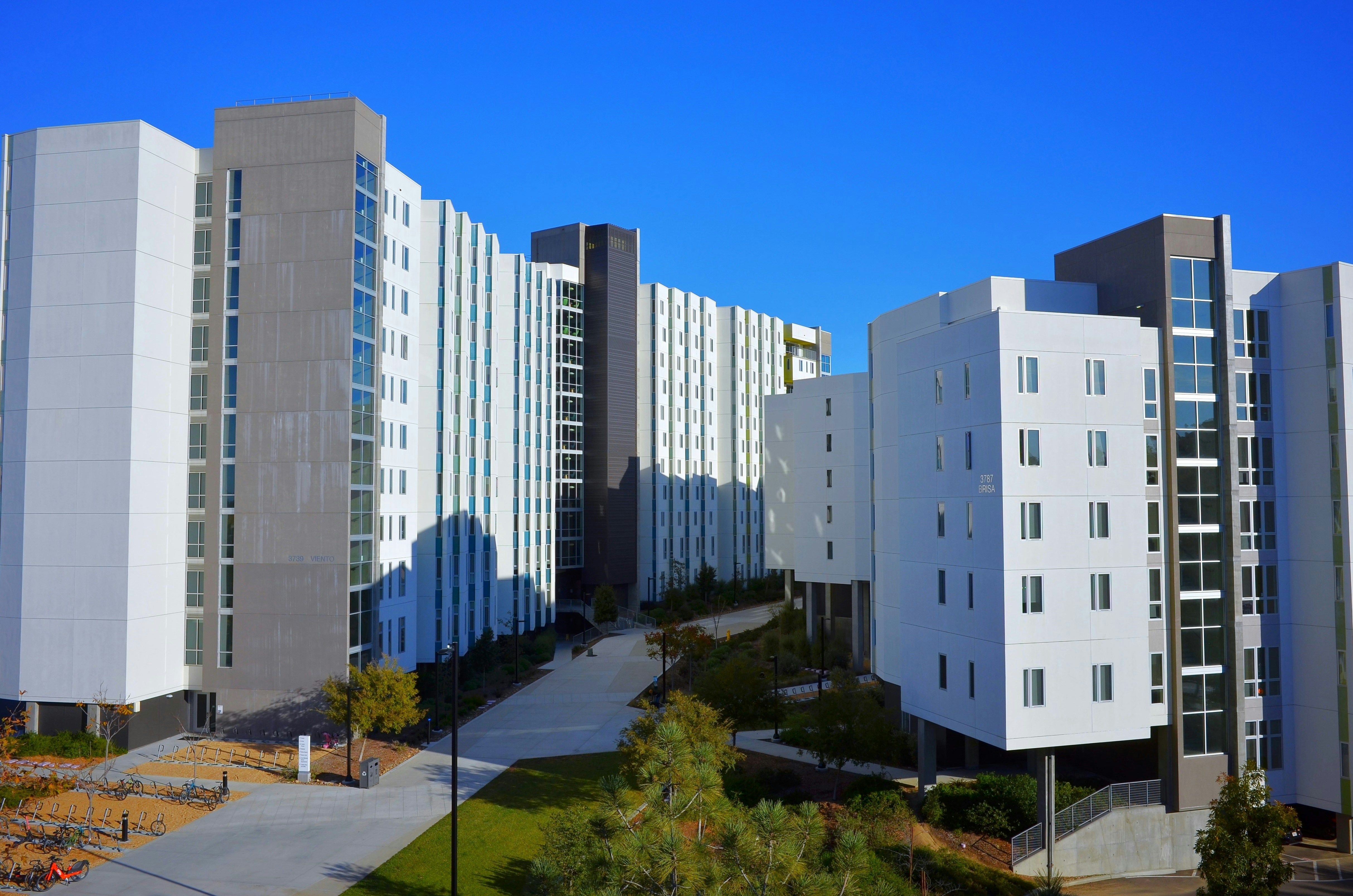 a group of buildings that are next to each other