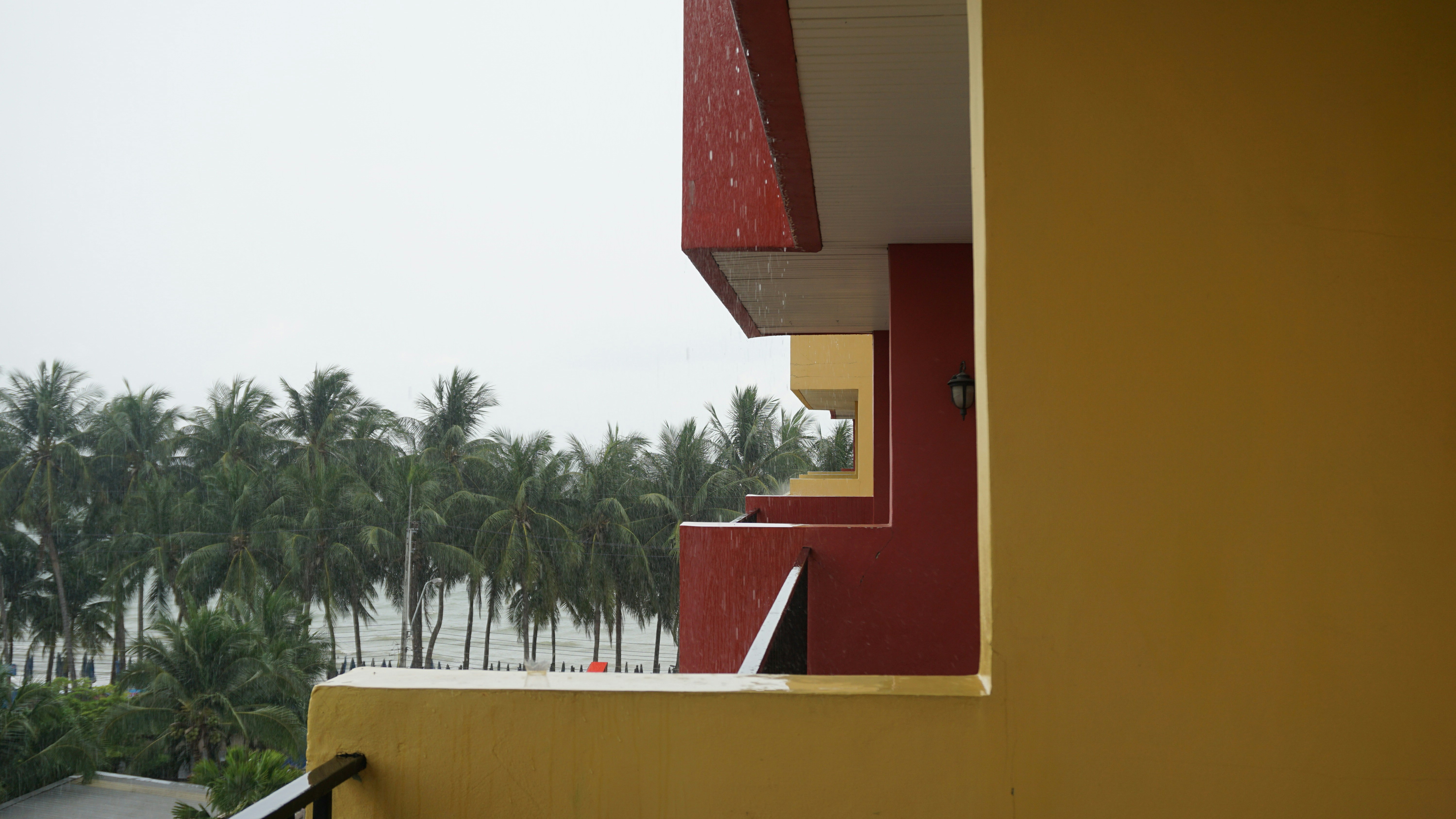 "Raya Resort Cha-Am"
