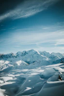 les hautes montagnes des alpes à Chamonix Mont blanc