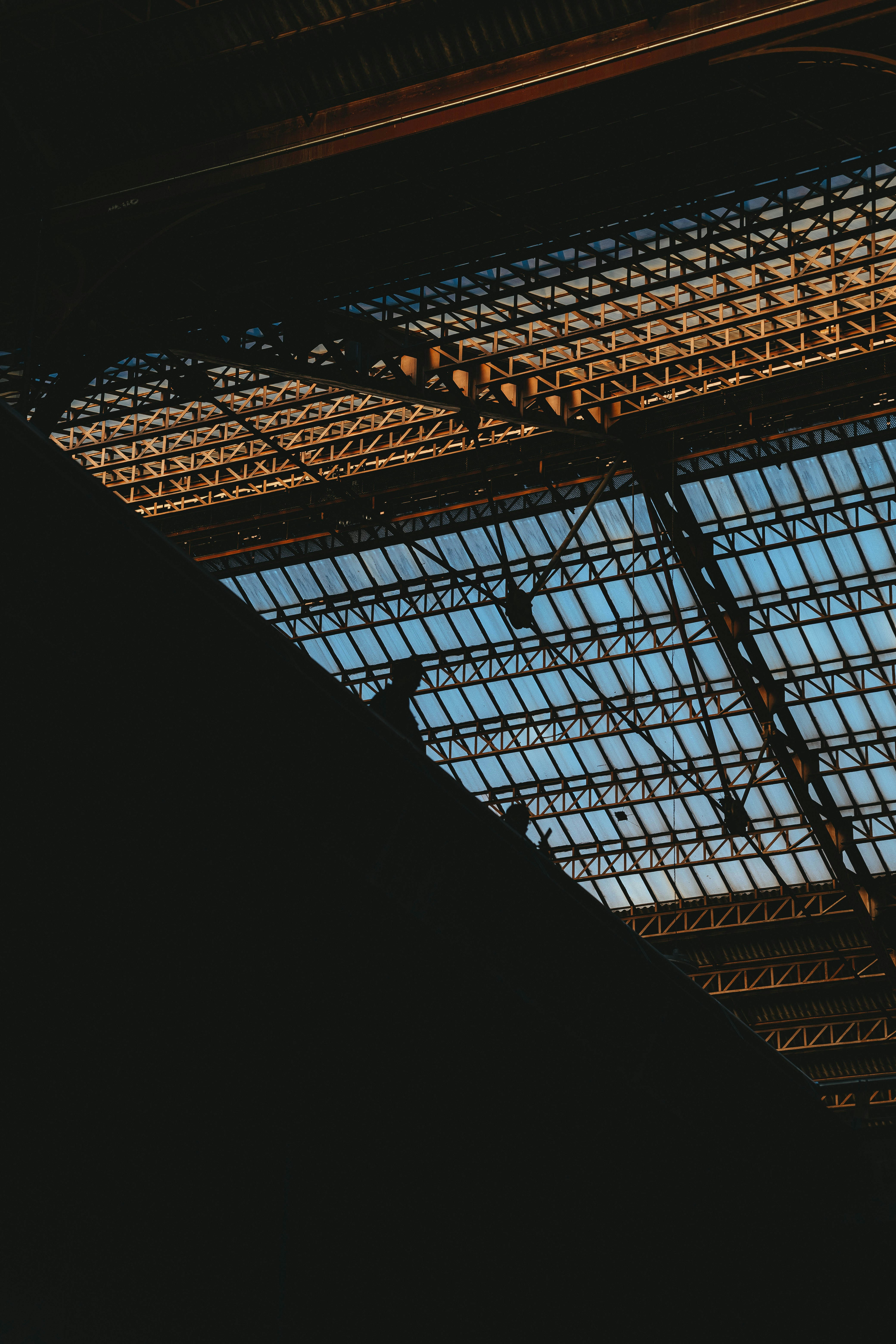 a view of the ceiling of a train station