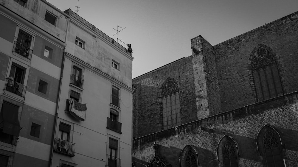 a black and white photo of an old building