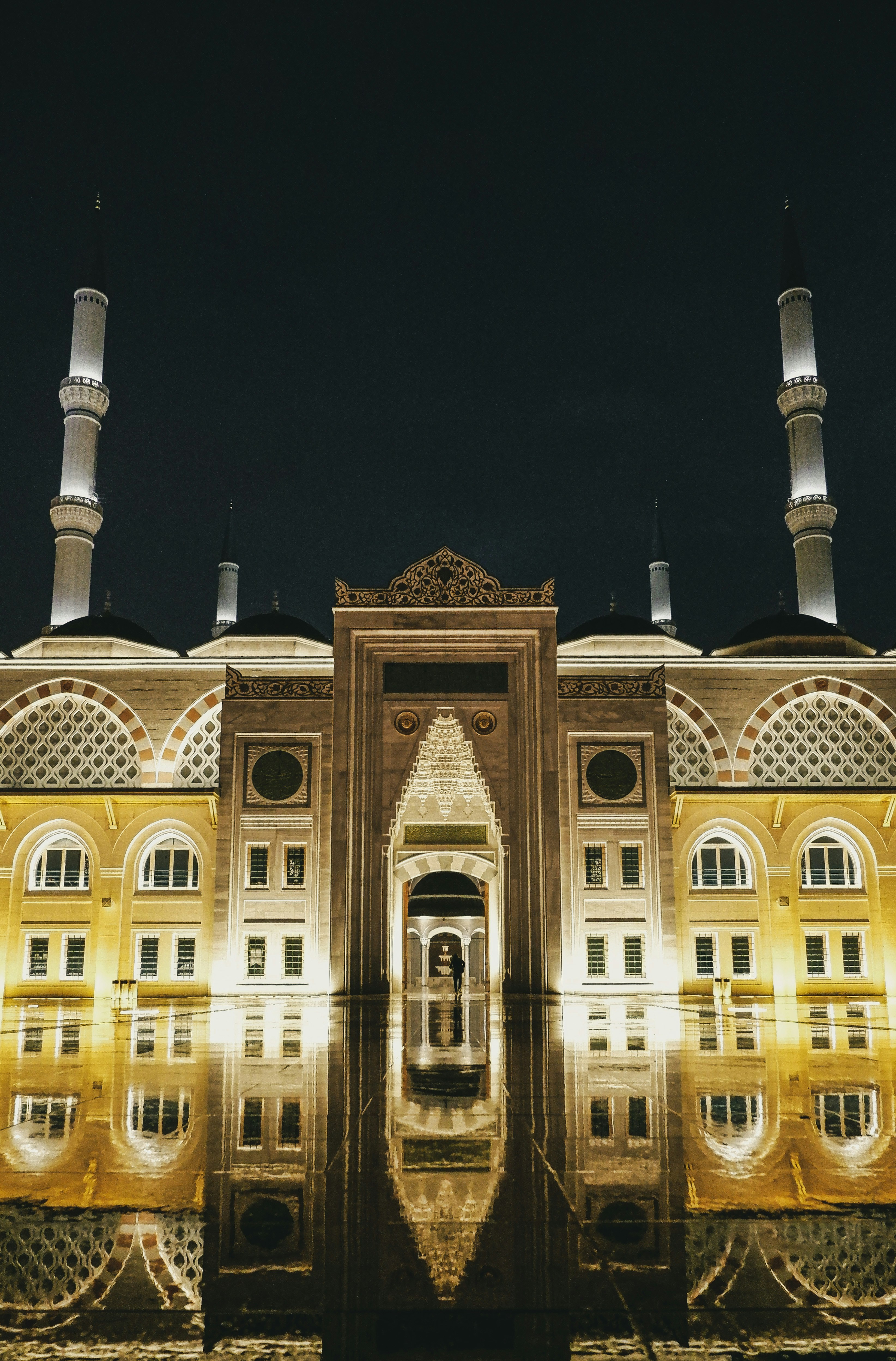 Photo by burakdonertas