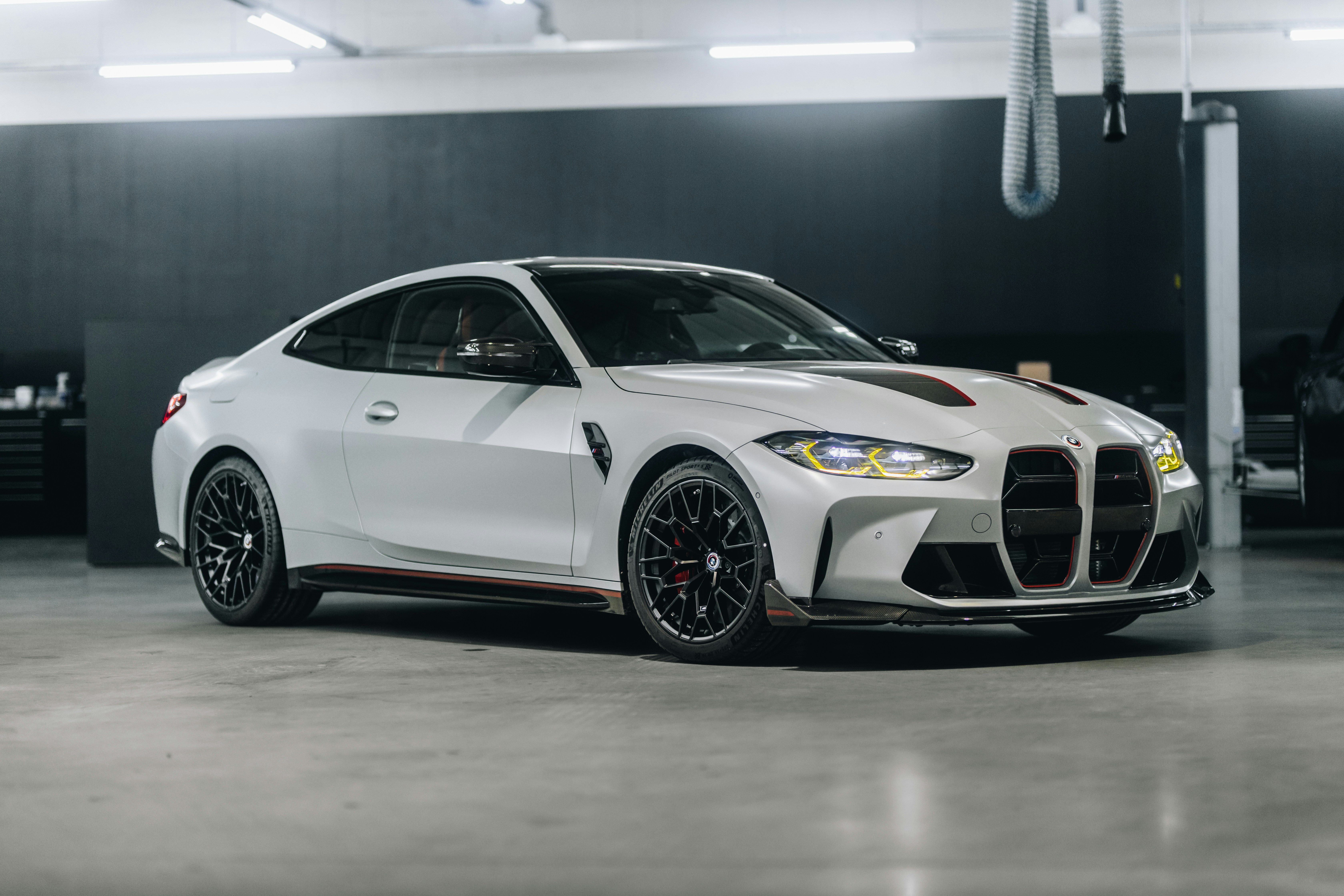 Photo by lorenzohamers