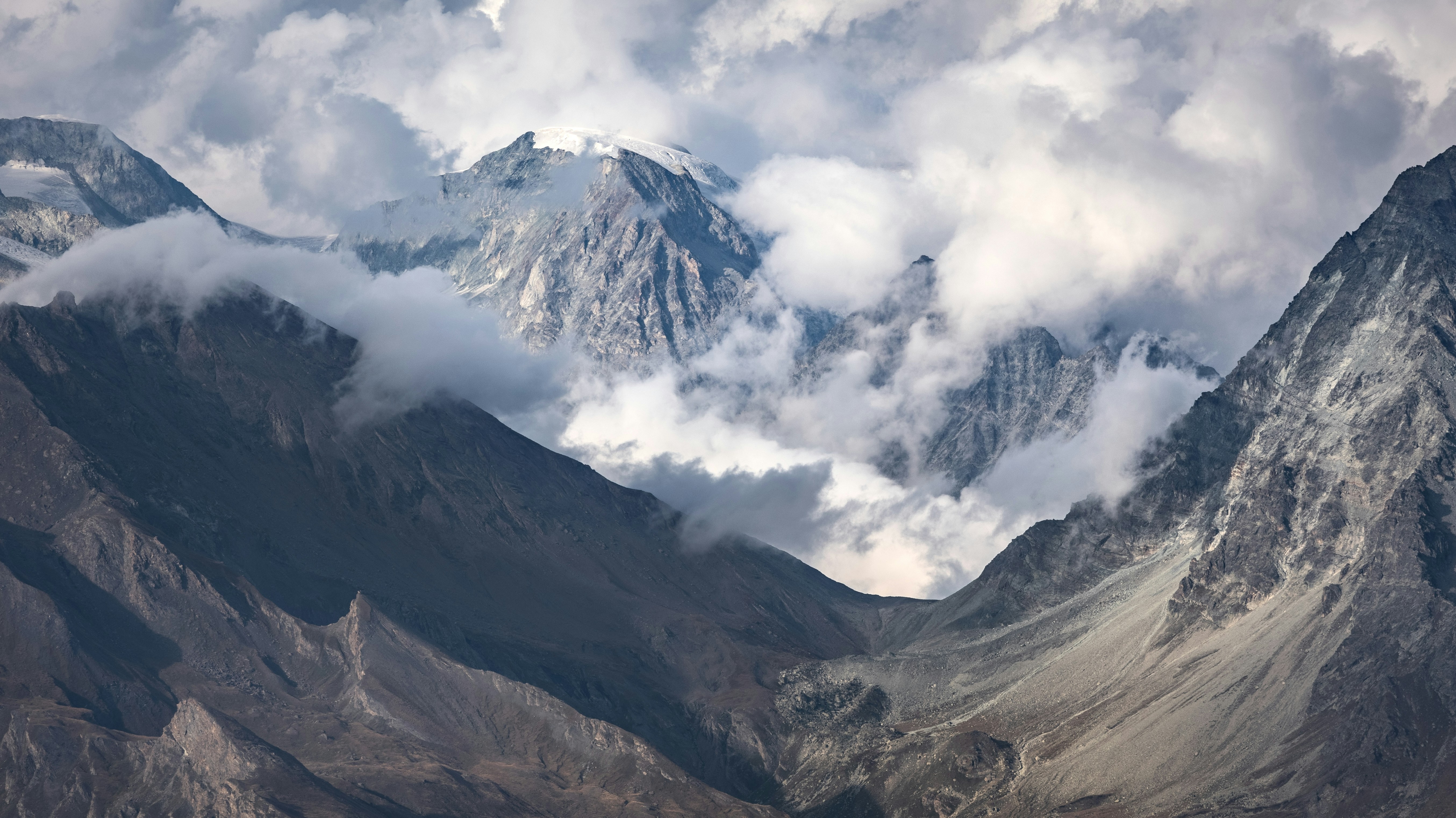 Photo by marekpiwnicki