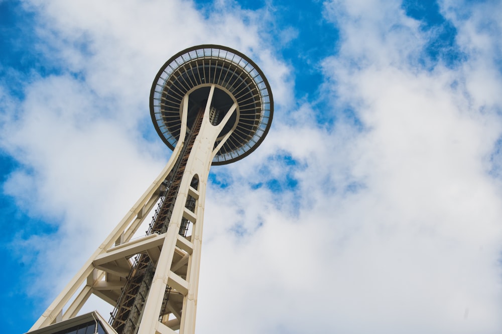 a tall tower with a sky background