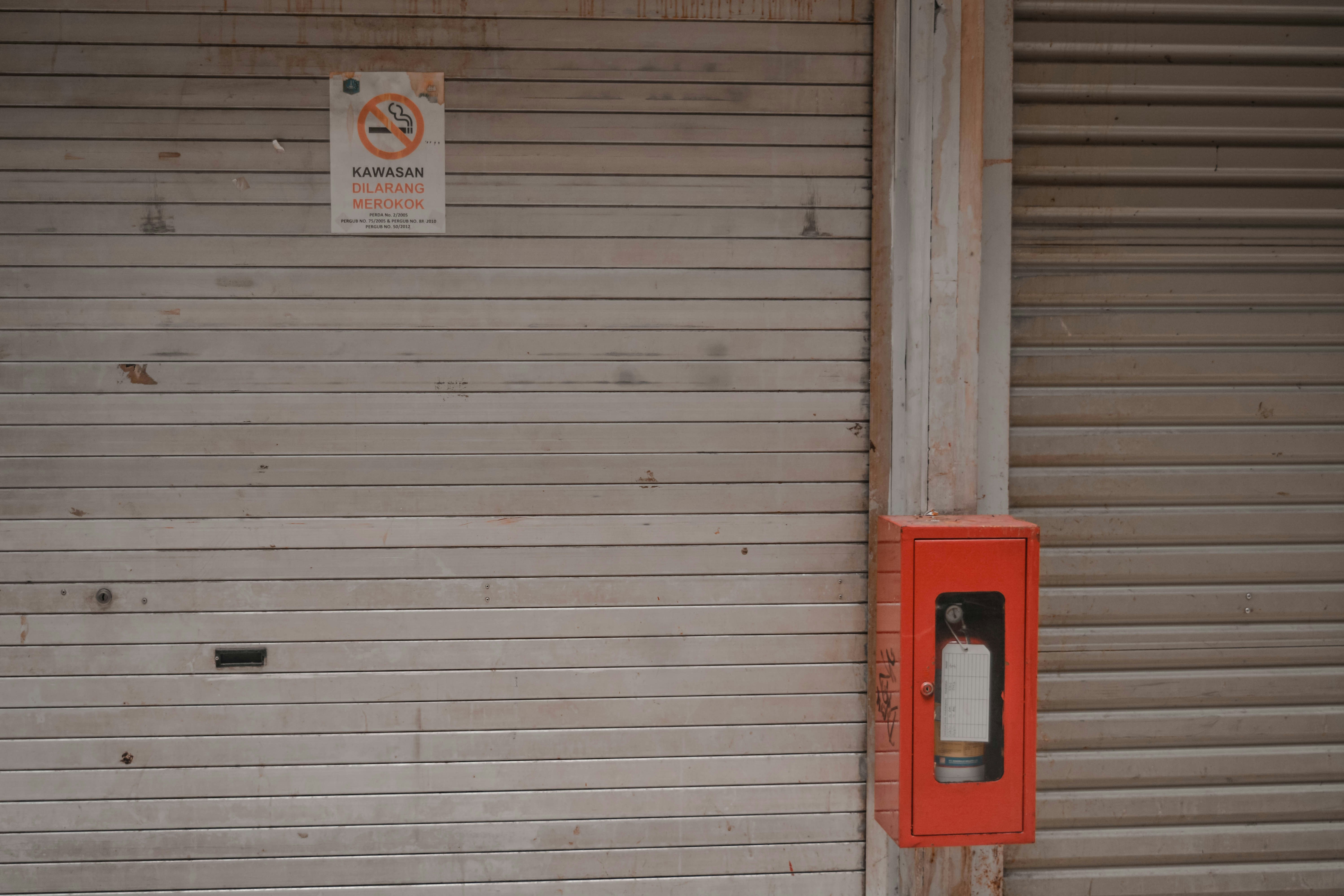 Tesla Van Price in 2025: What to Expect and Realistic Alternatives