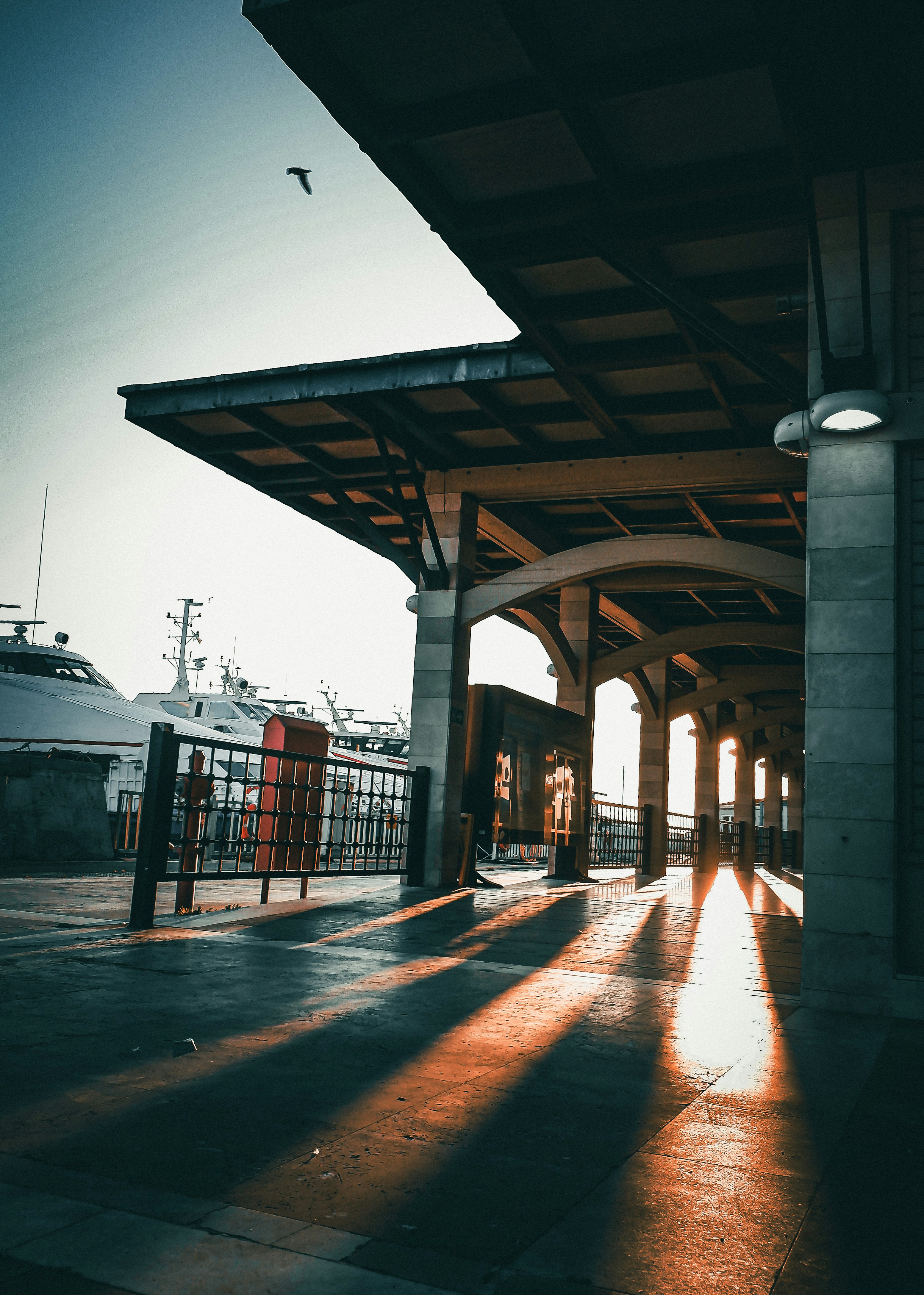 Photo by burakdonertas