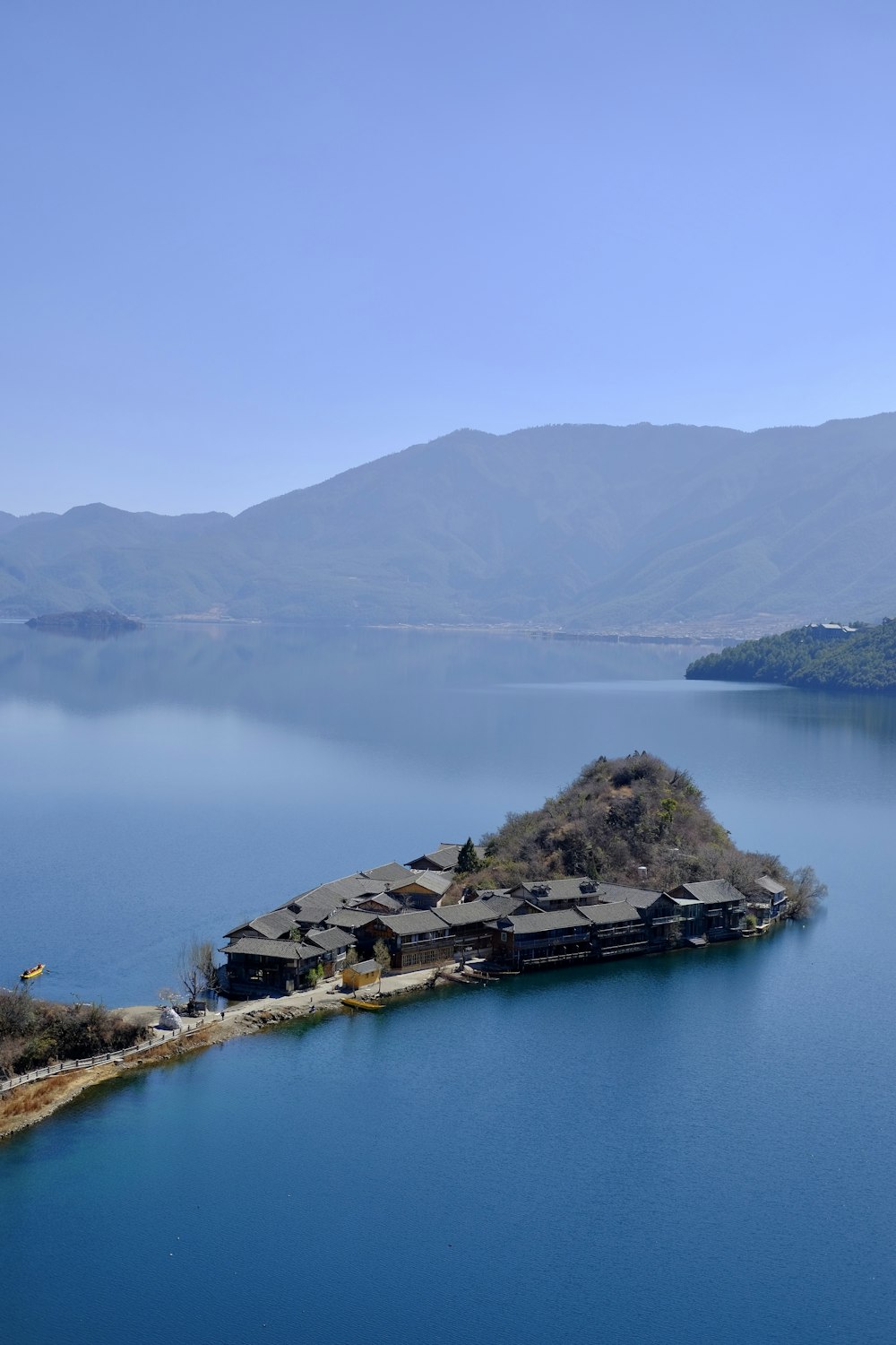 a small island in the middle of a lake