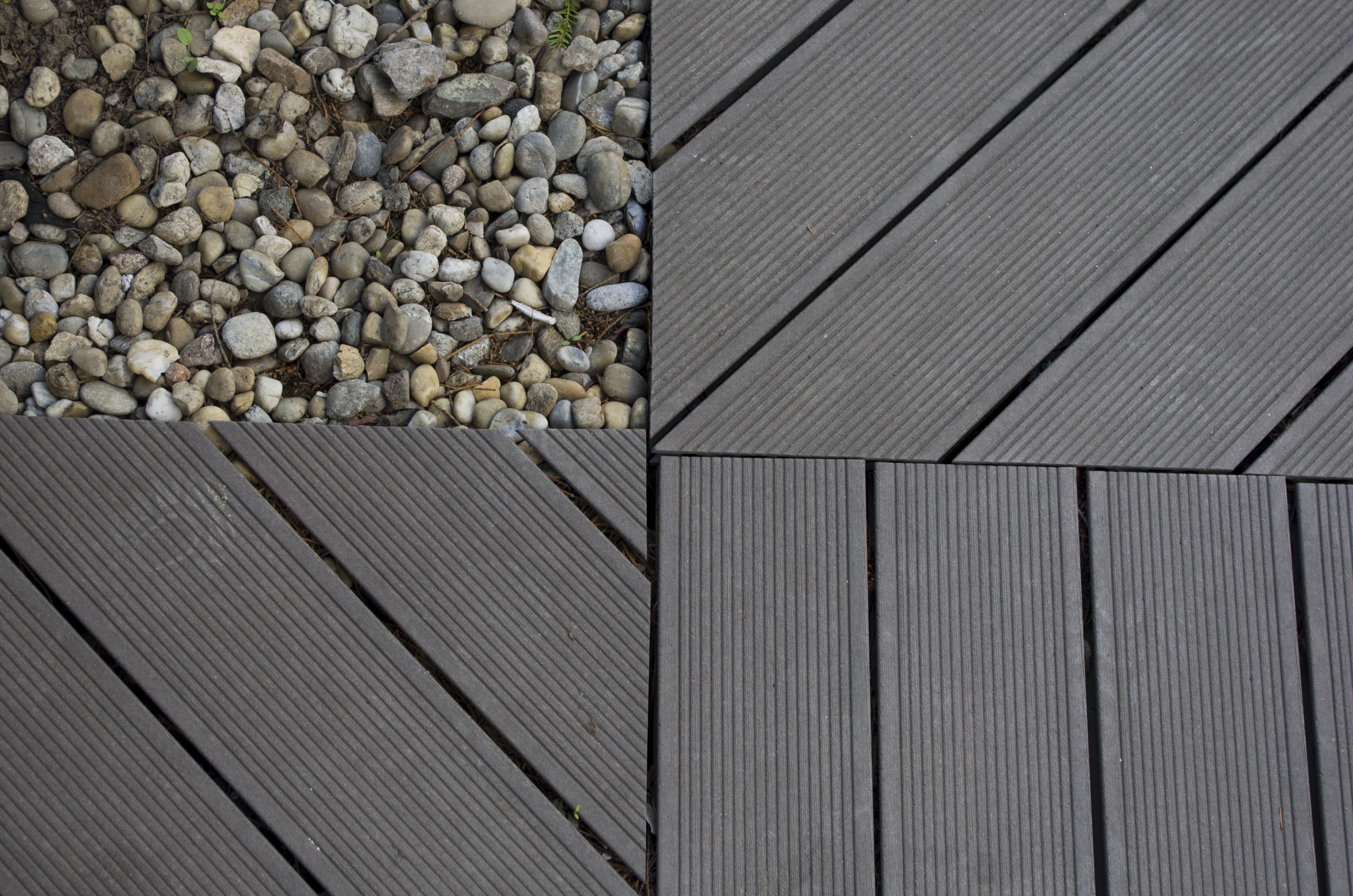 Close-up of two types of deck planks