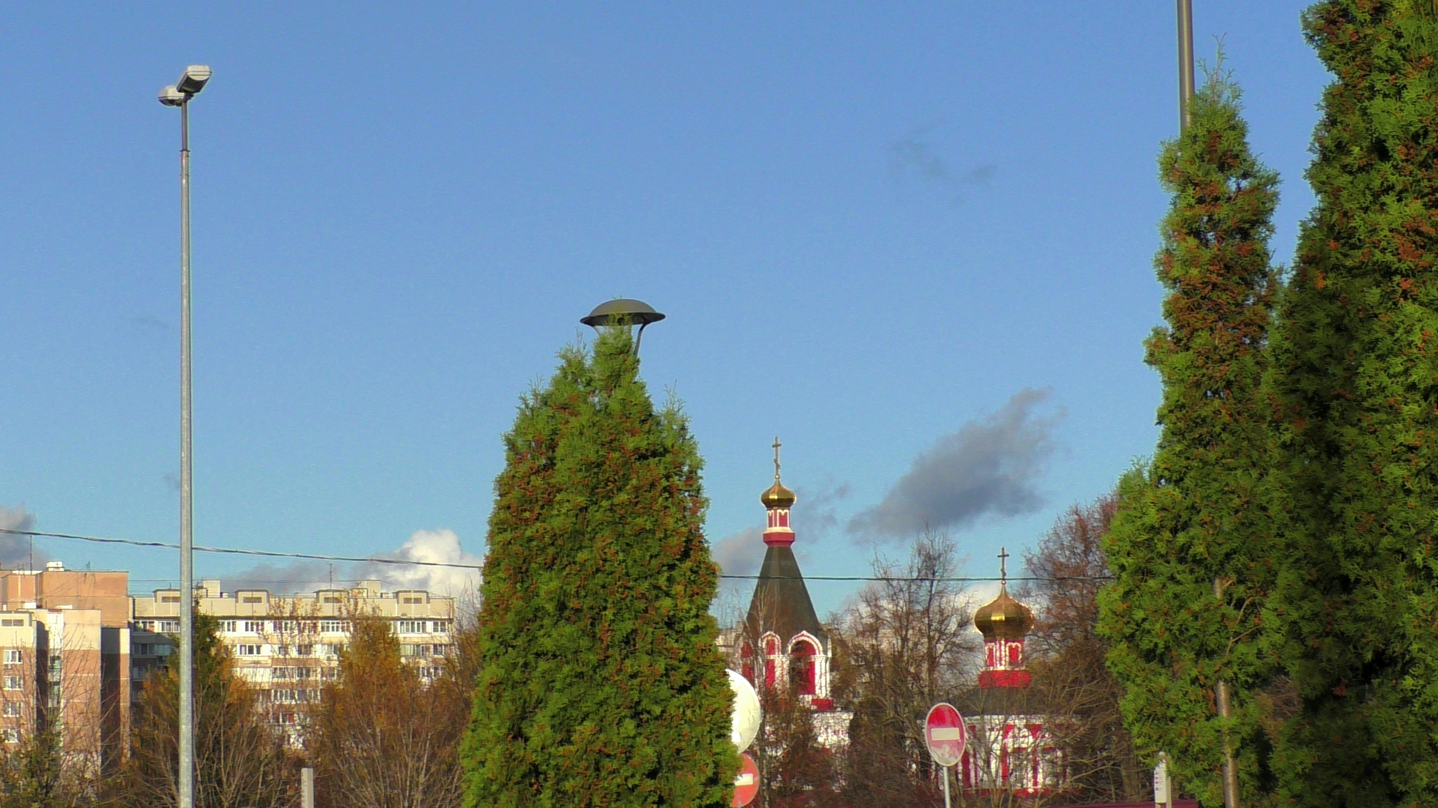 #misura_photos #misuraphotos https://www.youtube.com/user/Moscowartgallery vk.com/scanart From the series #Spiritualcentersofmoscow The Church of the Great Martyr Paraskeva Pyatnitsa if you like my works, I have more on my profile page - Please check them out! Don't forget to subscribe, press a like button, add my photo to your collections, share it with your friends and download it if you like! See you!