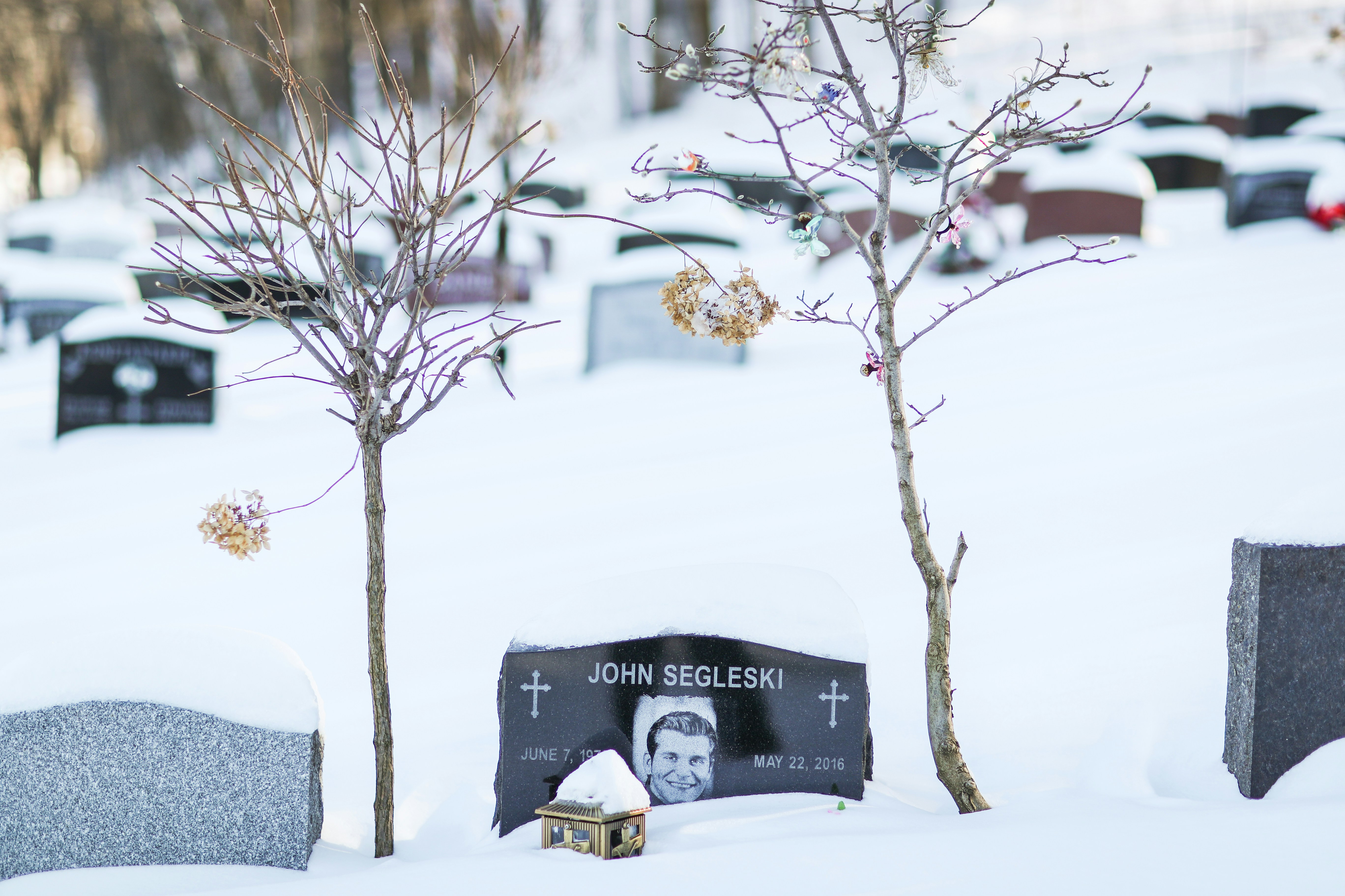 Community Mourns Renee Good's Tragic Death After ICE Encounter