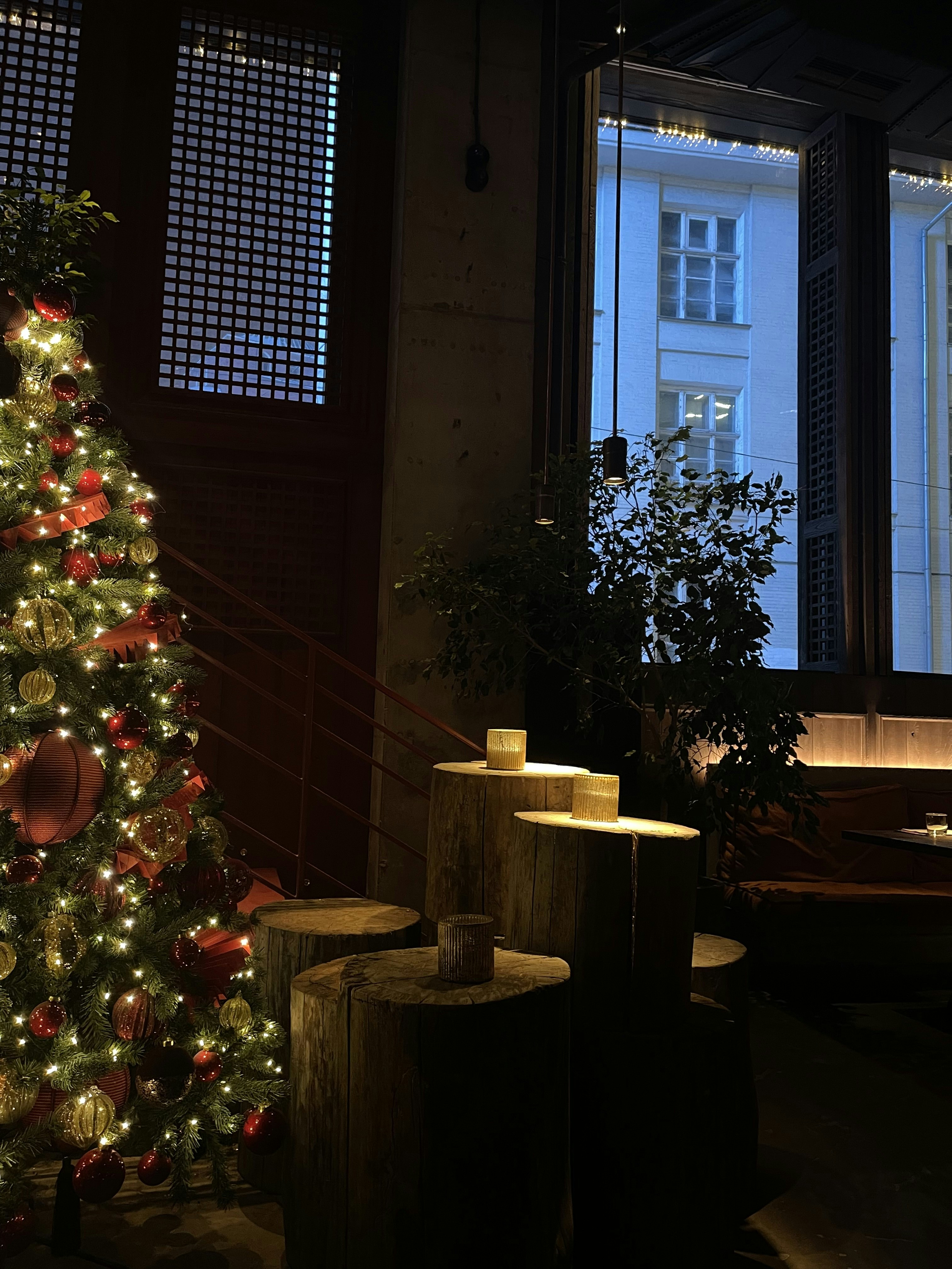 Photo by designdddari