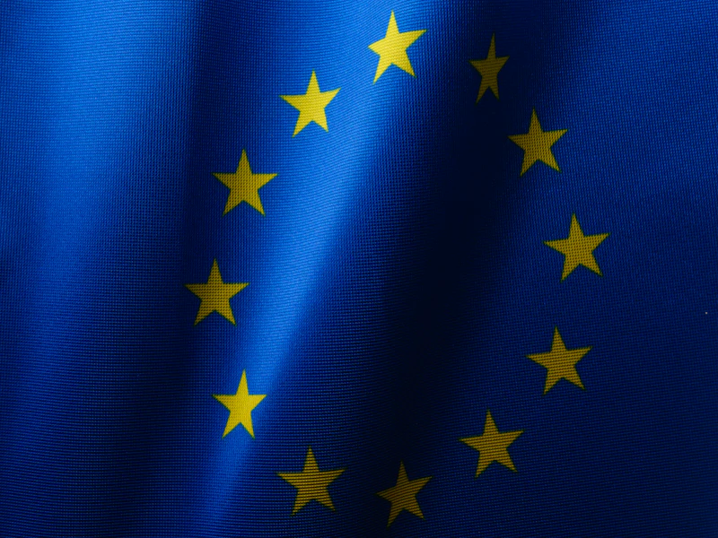 Image d'article pour: L'UE réévalue MiCA : la Commission collecte des données