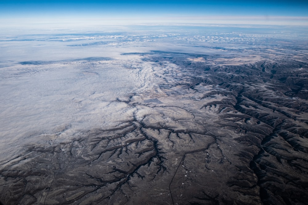 Une vue de la Terre depuis un avion