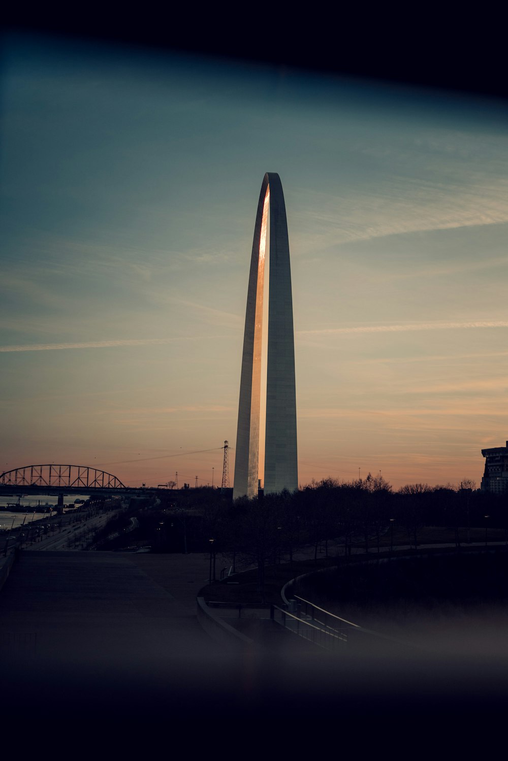 the washington monument in washington dc at sunset