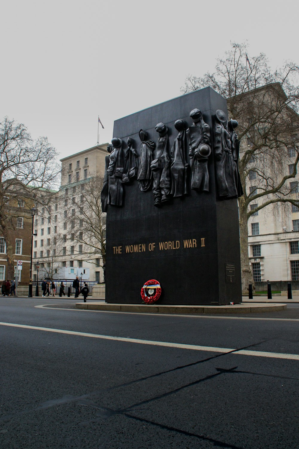 a monument in the middle of a street