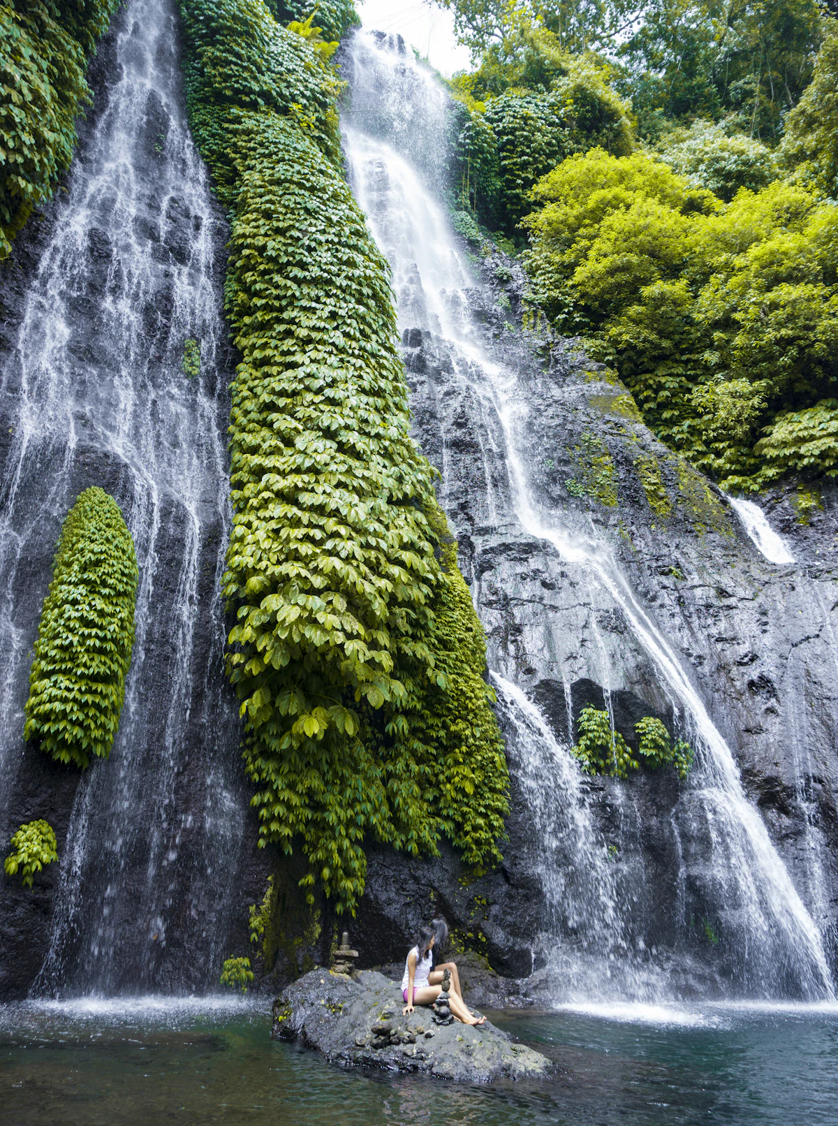 Banyumala Twin Waterfalls & Munduk Cloud Forest Ridge Trek