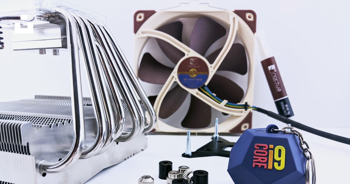 A group of different types of computer parts photo – Free Hardware ...