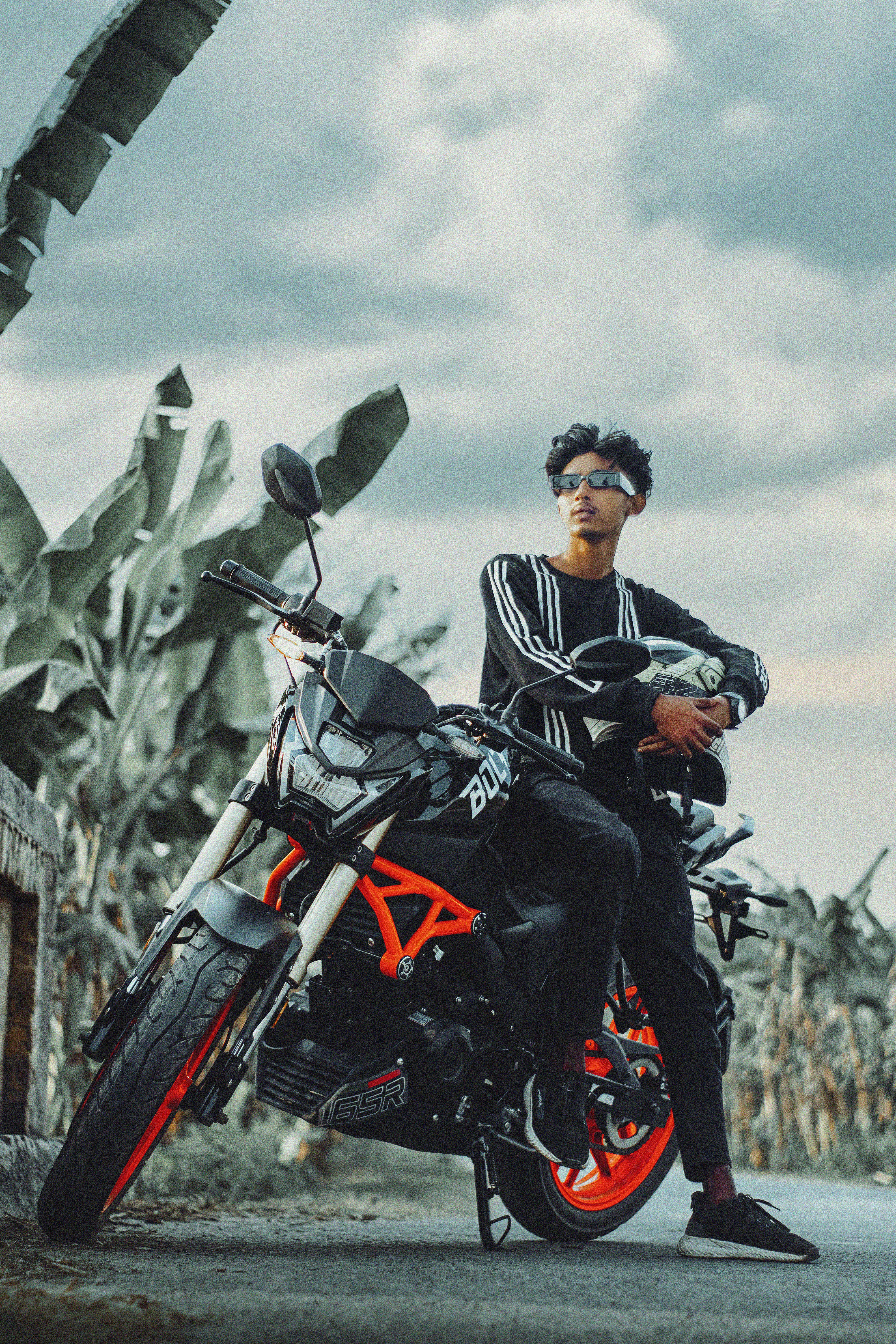 Photo by tarikulxraana