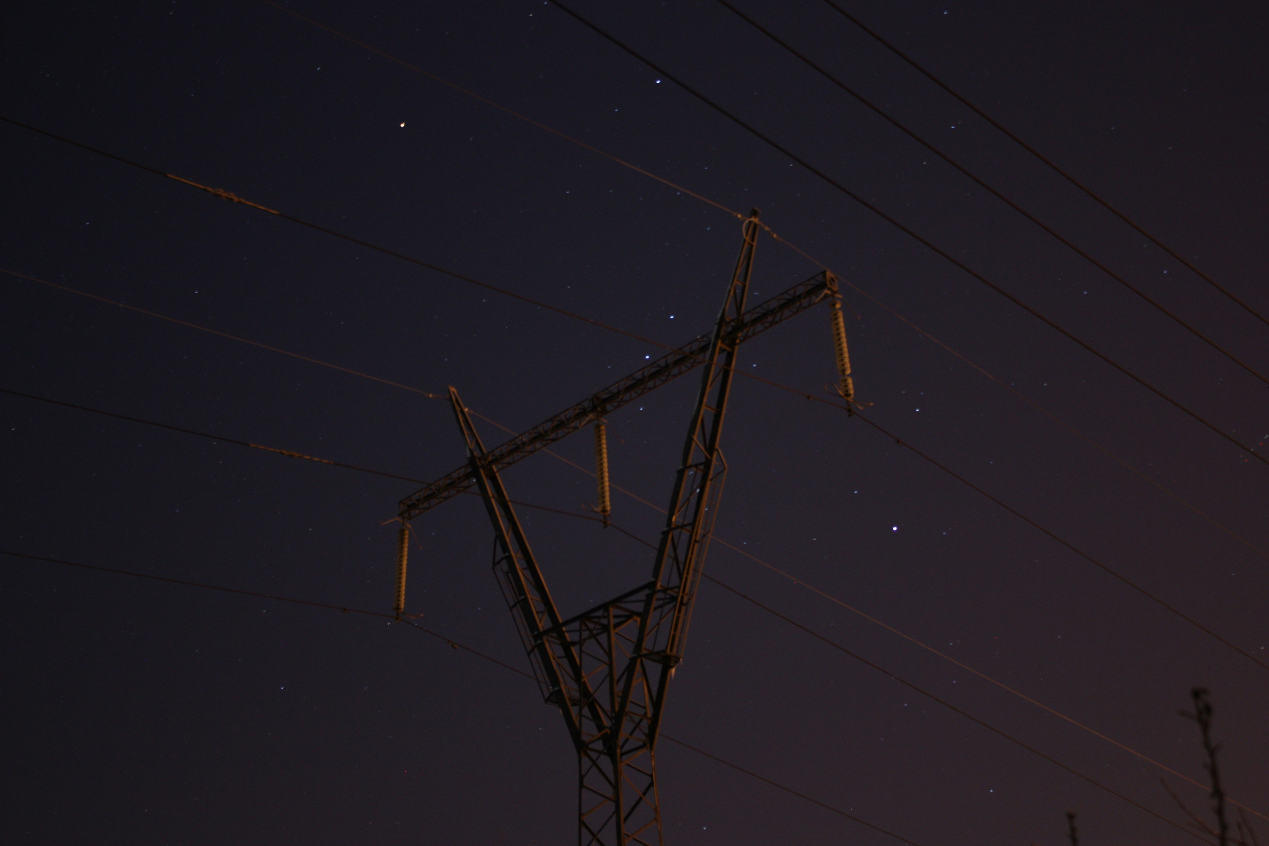 Field Review: Trackside Connectivity Kit — 2026 Guide for Teams and Garage Crews