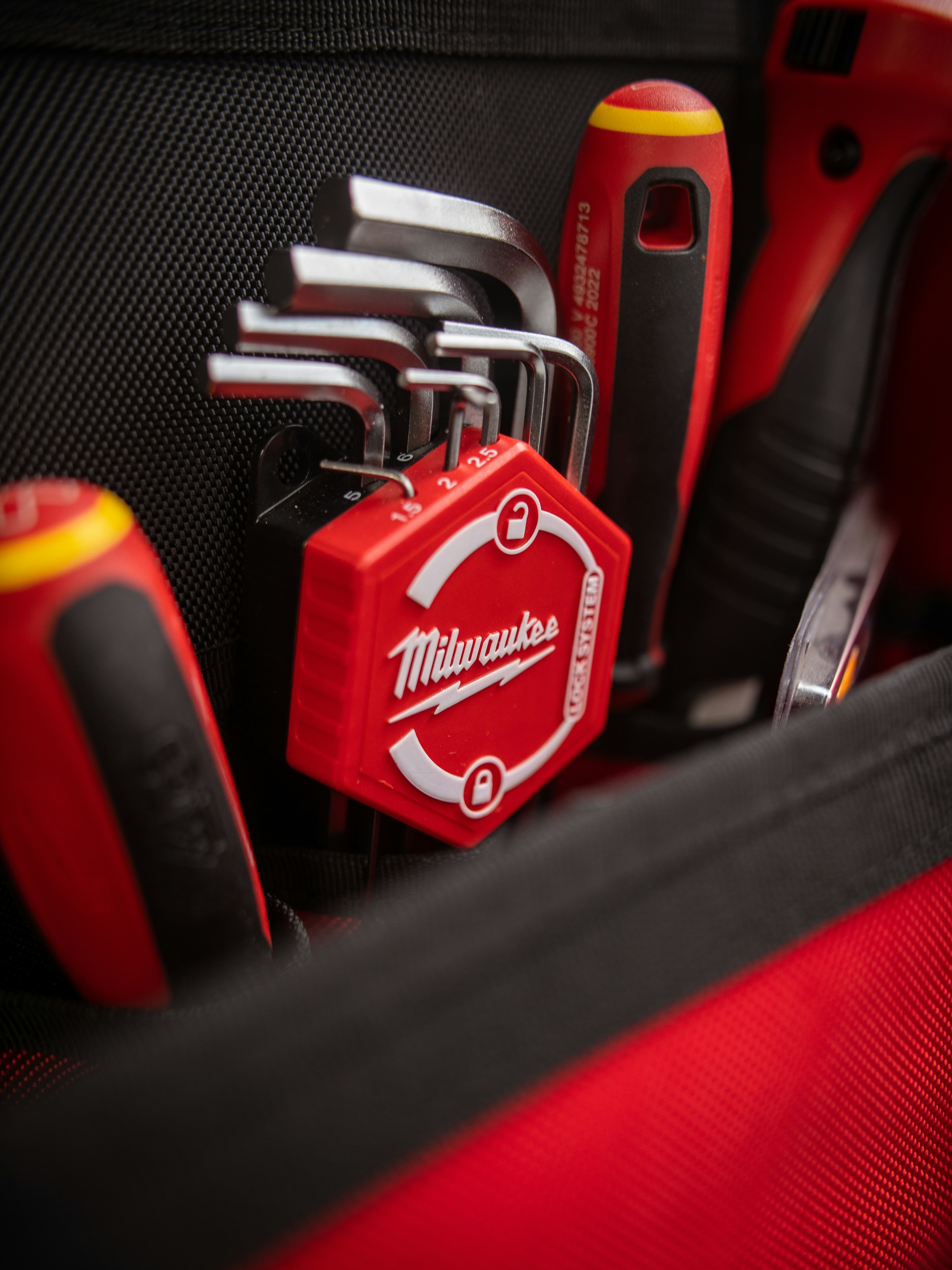 11 Adventure Gear Safety Tools for Emergency Preparedness