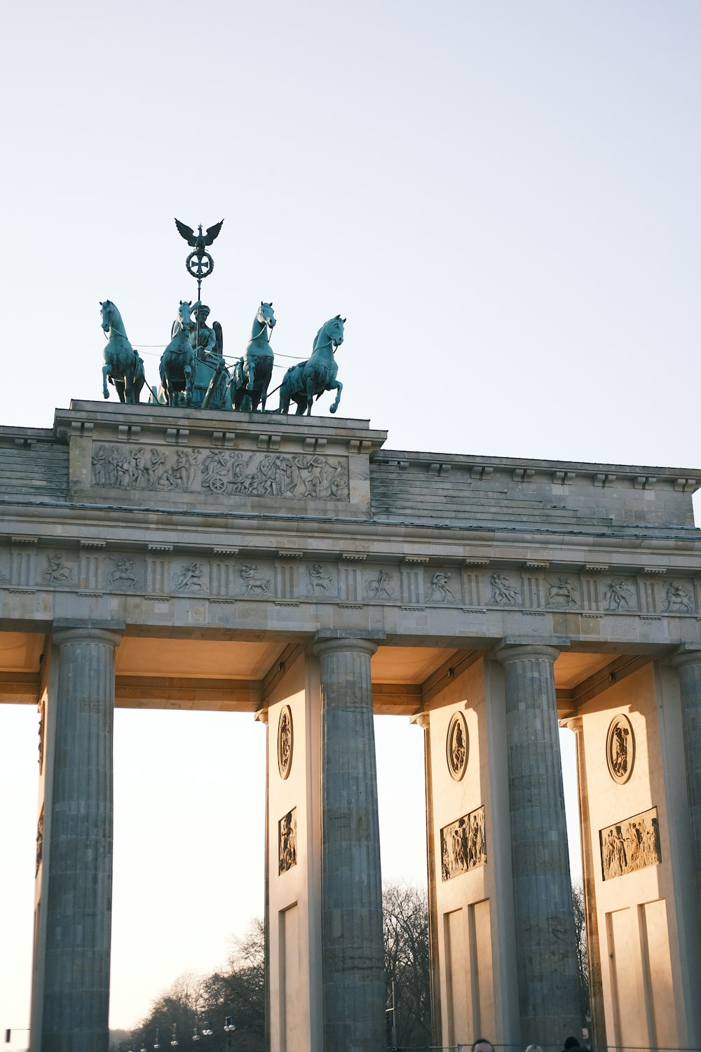 a monument with statues on top of it