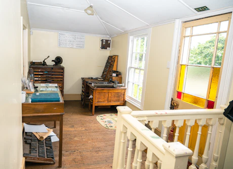 We will sell your antiques for you!